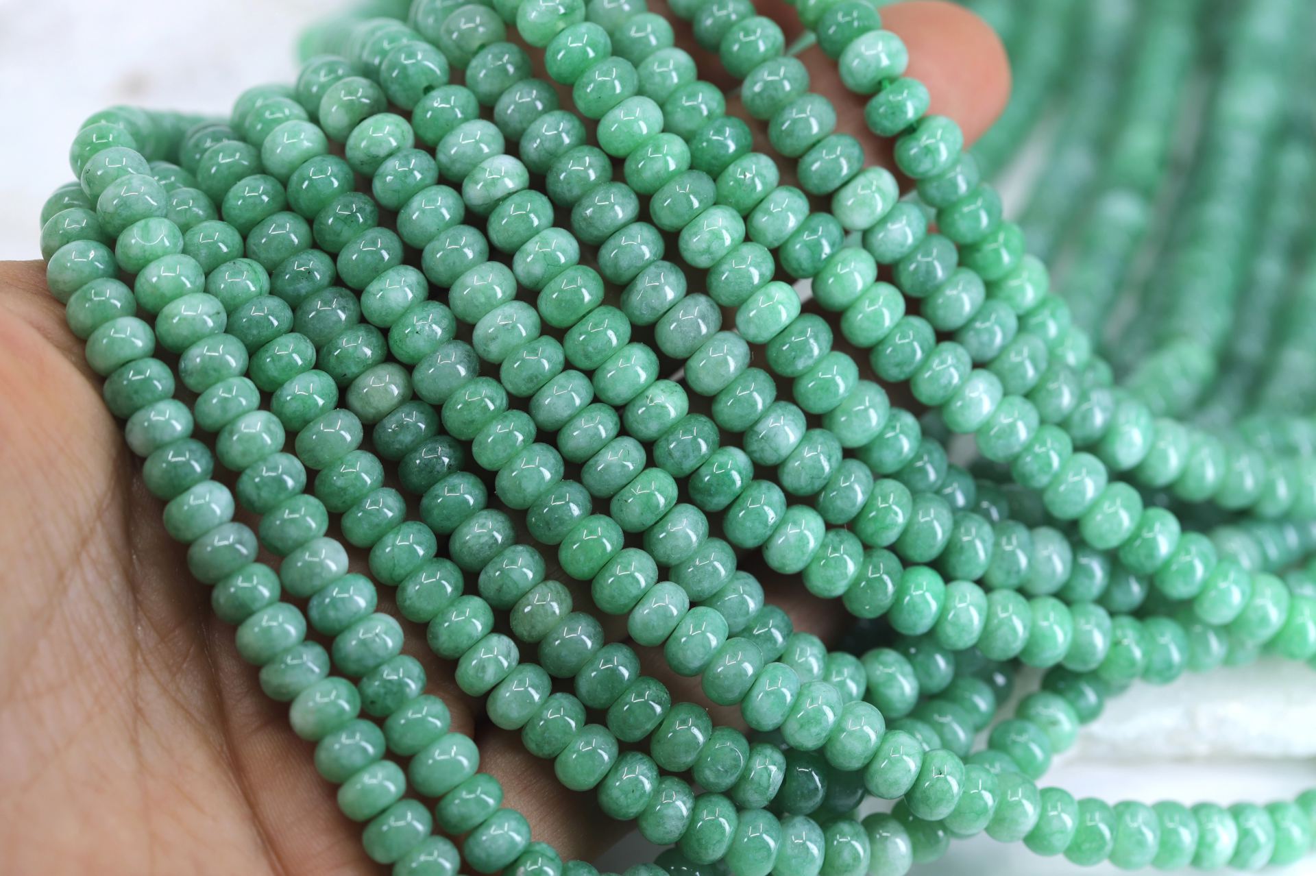 4x6mm-rondelle-green-jade-bead-strand