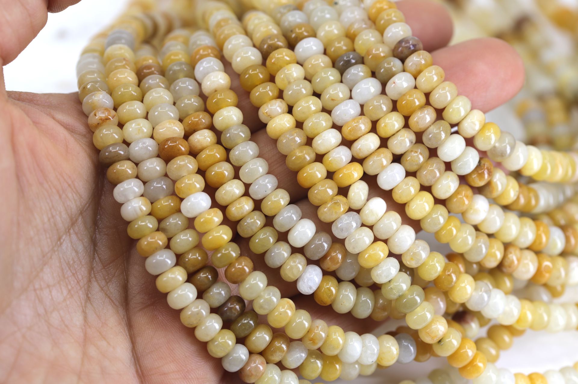 4x6mm-smooth-rondelle-yellow-topaz-beads