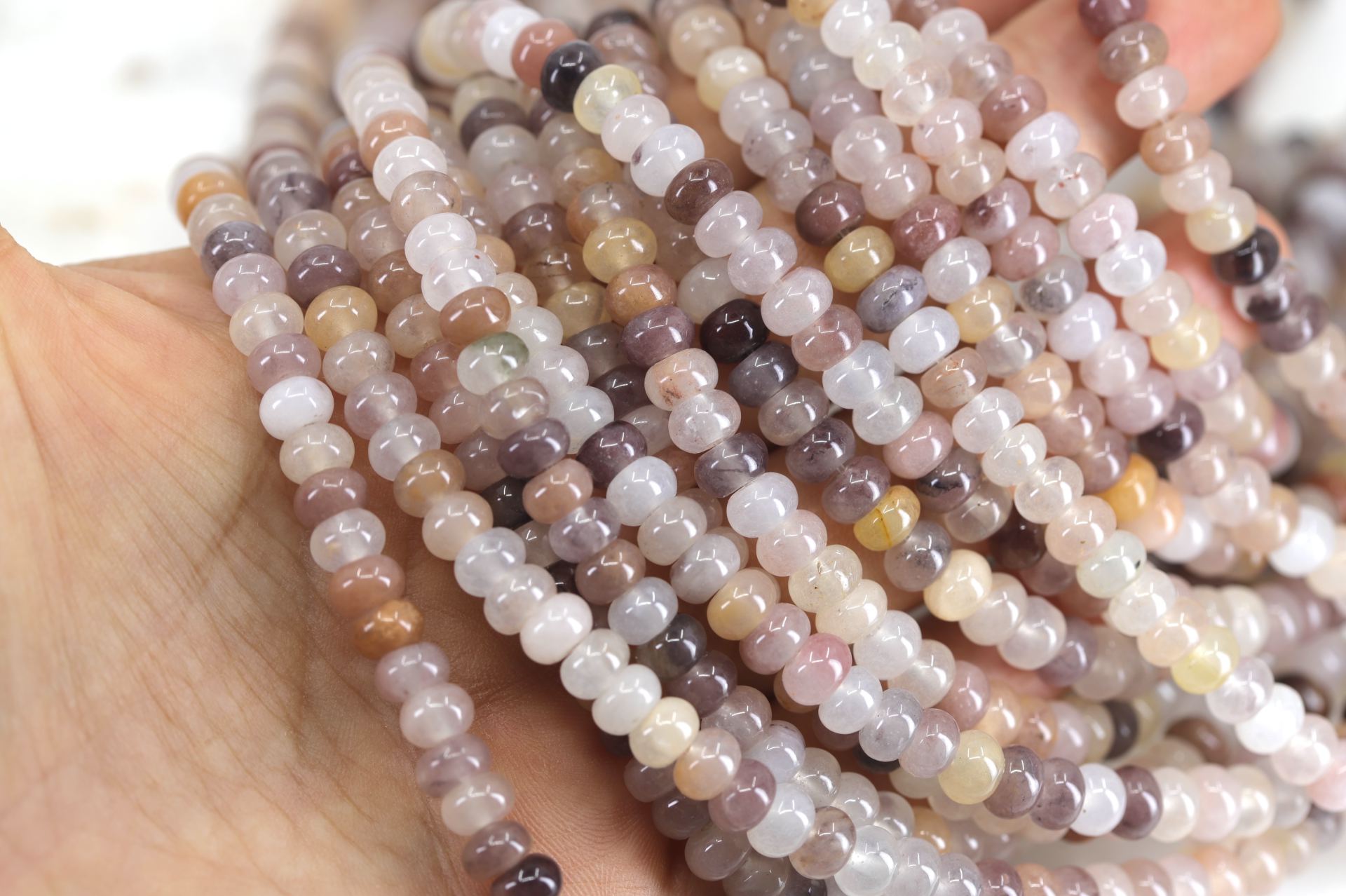 4x6mm-rondelle-lavender-quartz-bead-stra