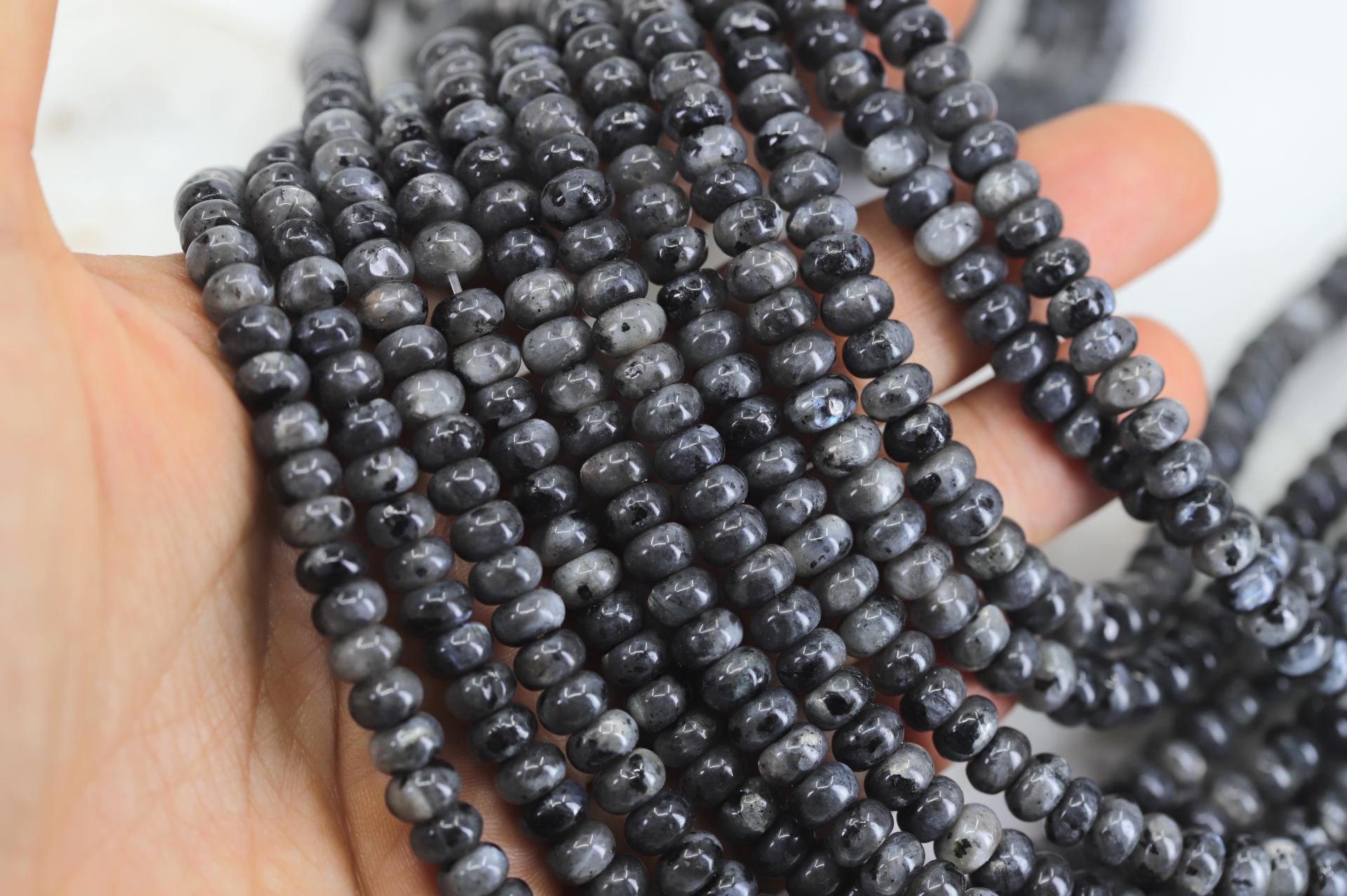 4x6mm-rondelle-labradorite-bead-strand
