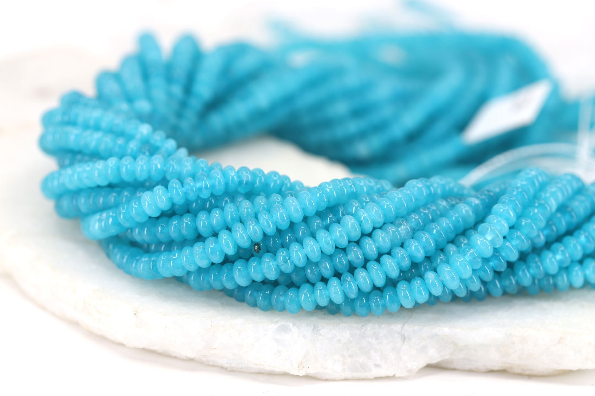 4x2mm-blue-jade-rondelle-bead-strand