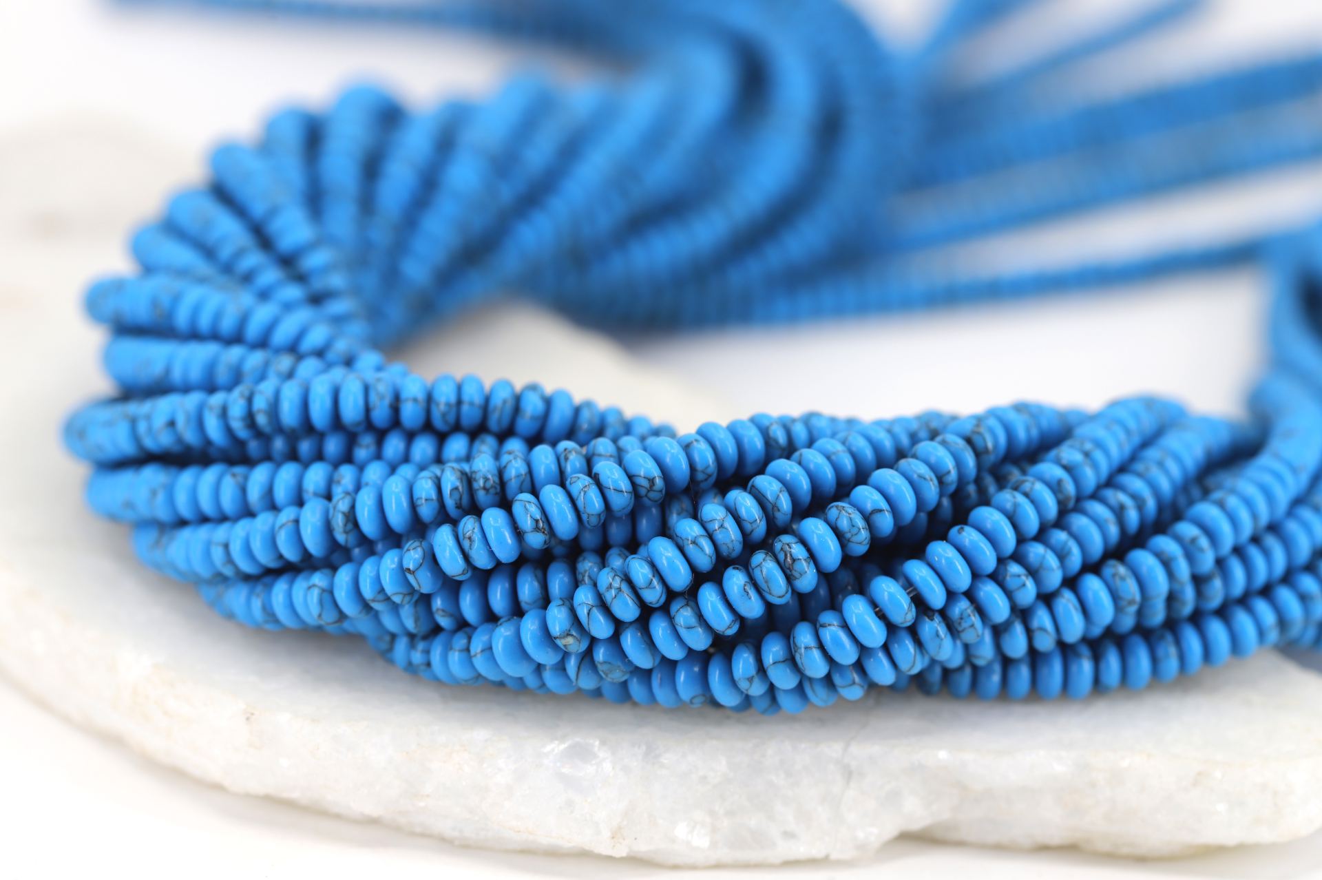 4x2mm-blue-howlite-rondelle-gemstone-bea