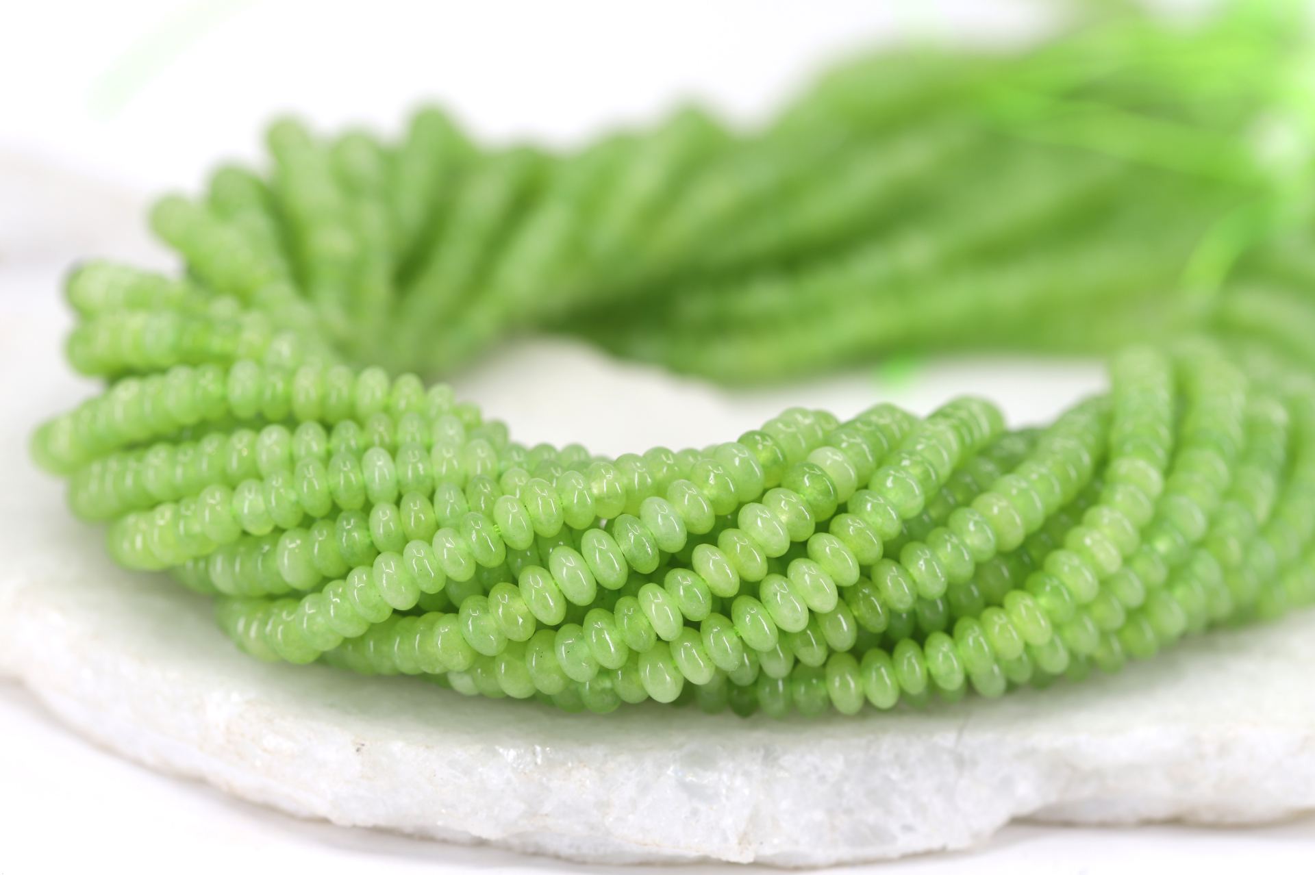 4x2mm-green-jade-rondelle-bead-strand
