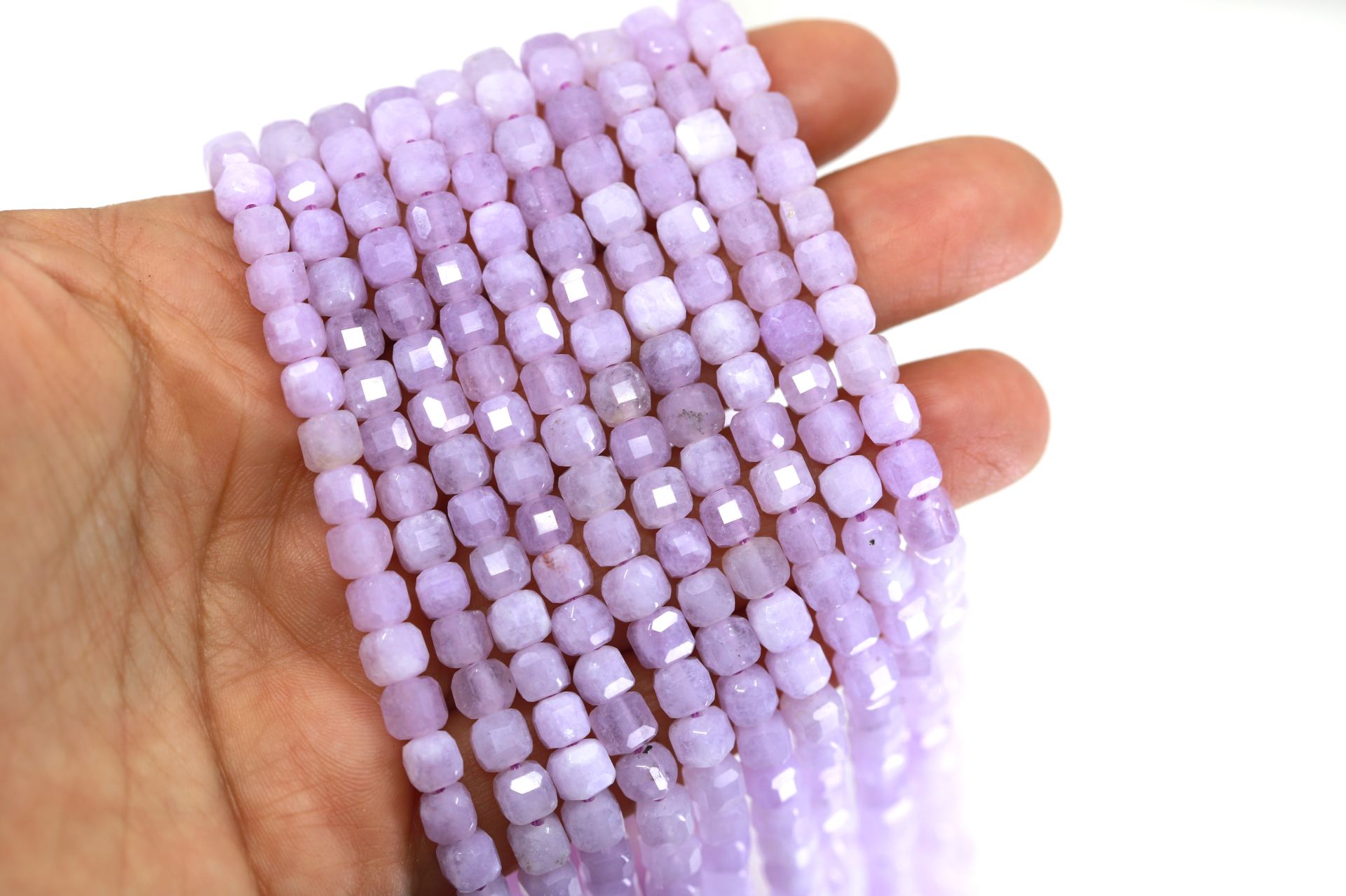 6x6mm-cube-faceted-purple-jade