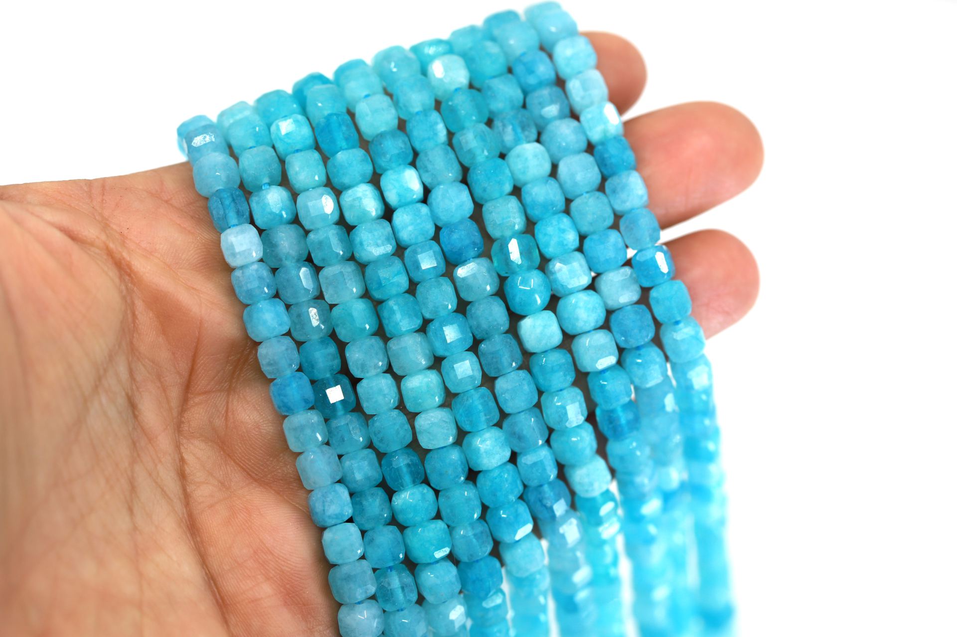 6x6mm-cube-faceted-blue-jade