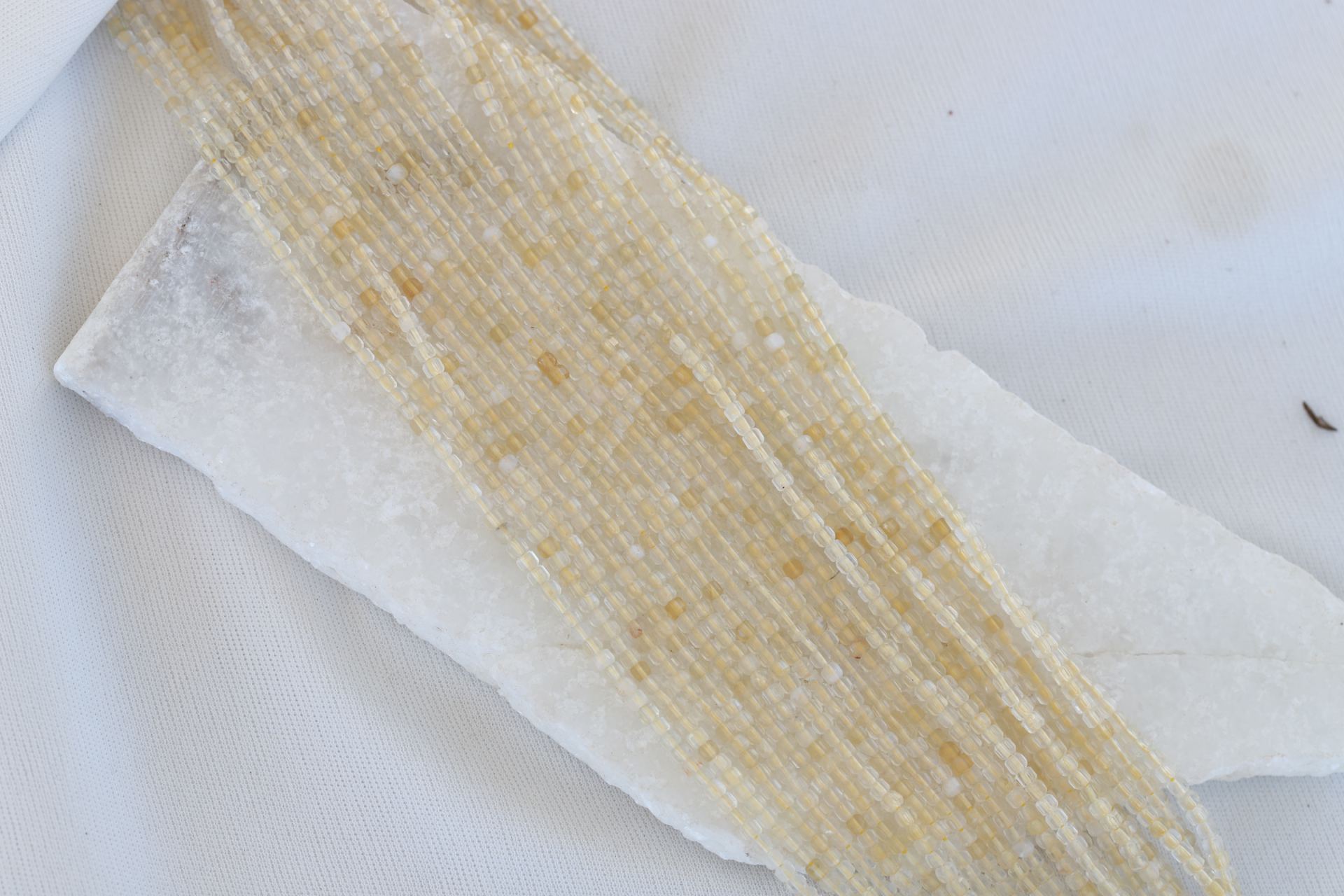 2mm-citrine-beads