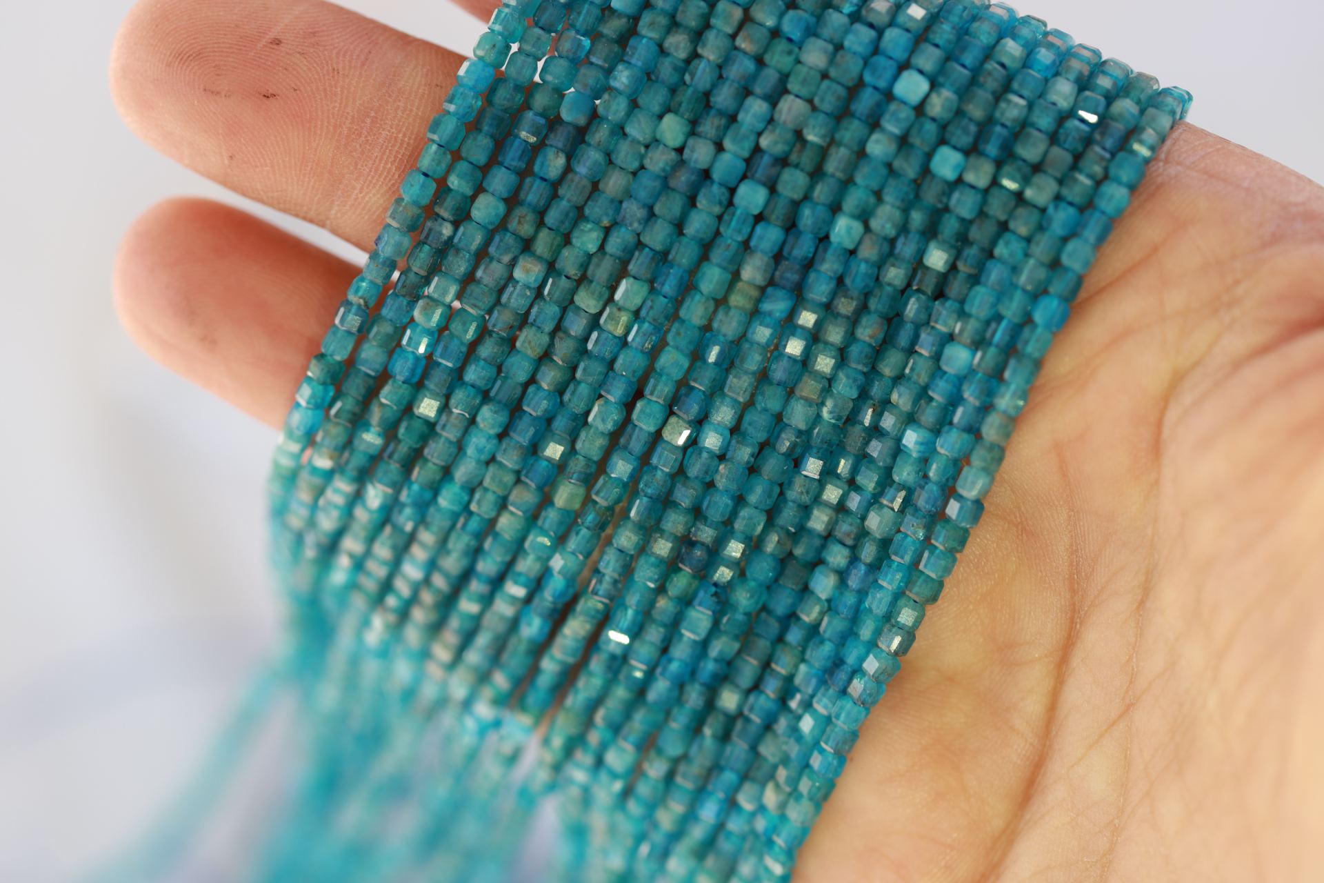 2mm-blue-apatite-beads