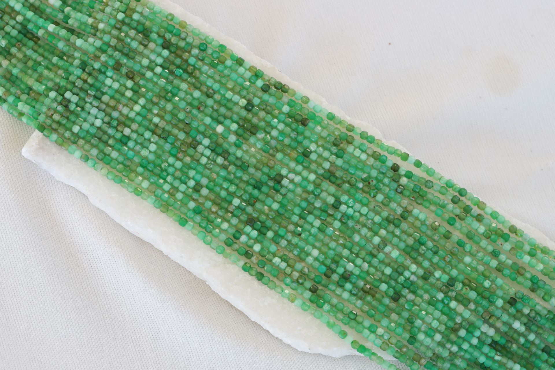 2mm-yellow-chrysoprase-beads