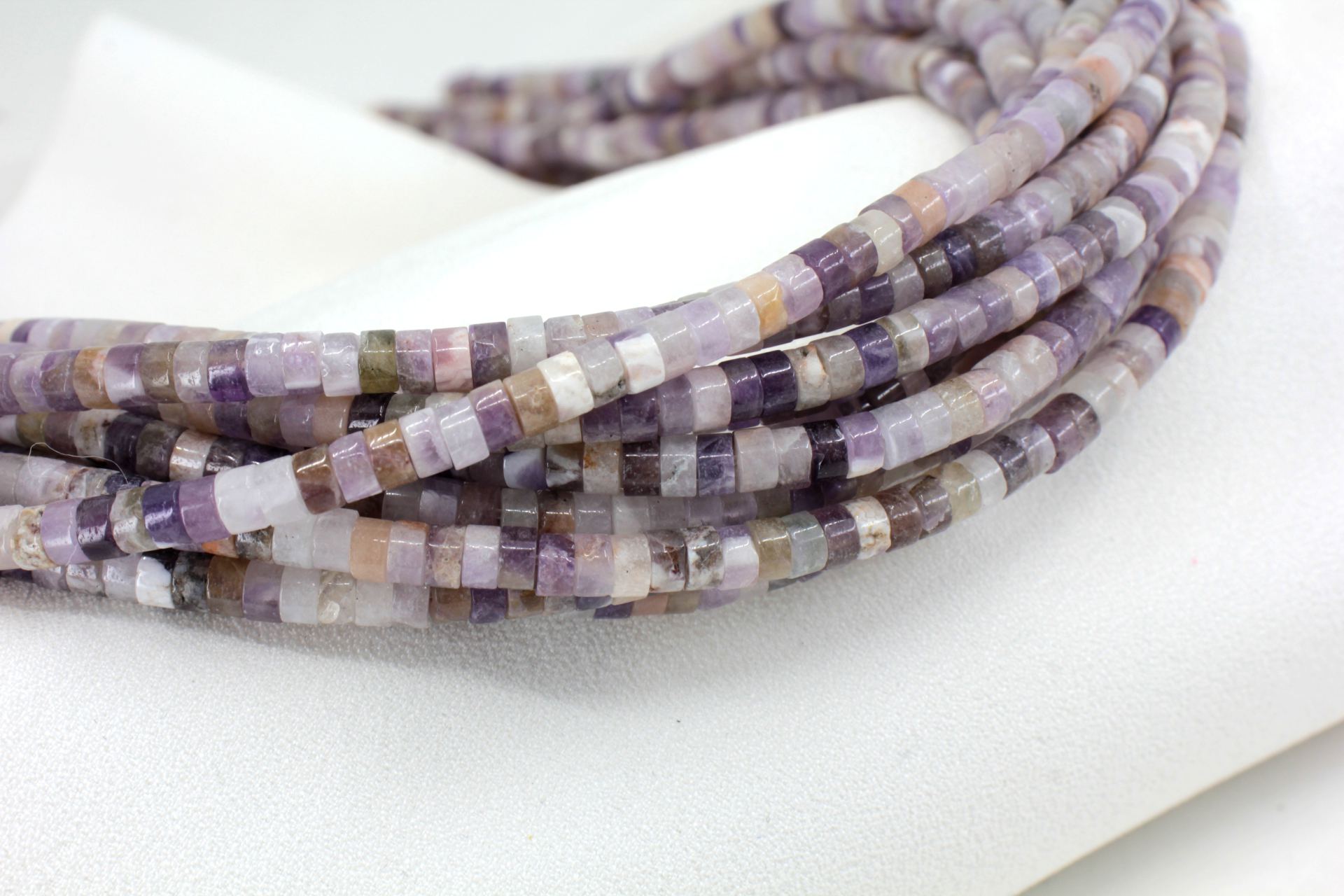 4mm-heishi-disc-rondelle-natural-beads