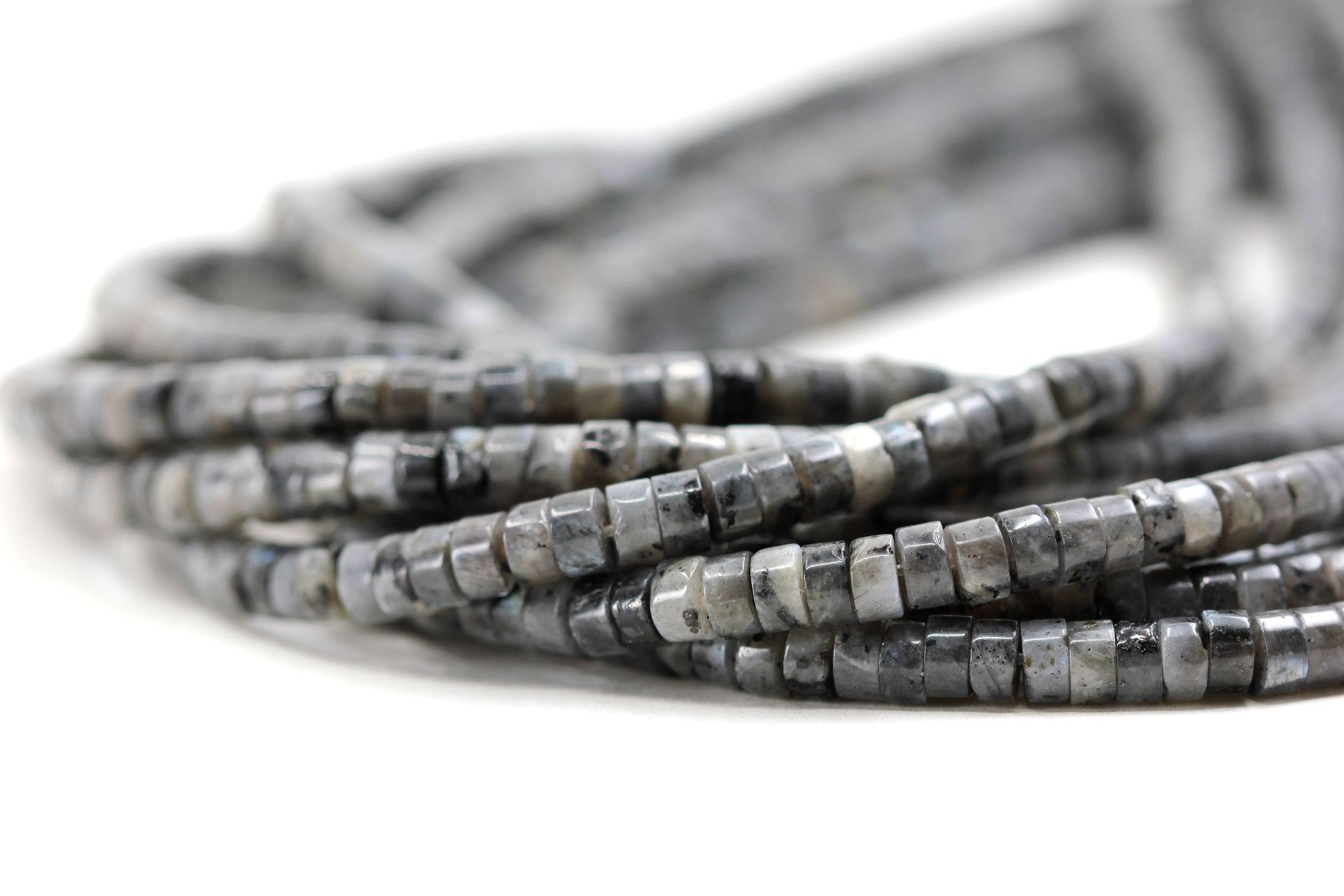 4mm-heishi-natural-larvikide-bead