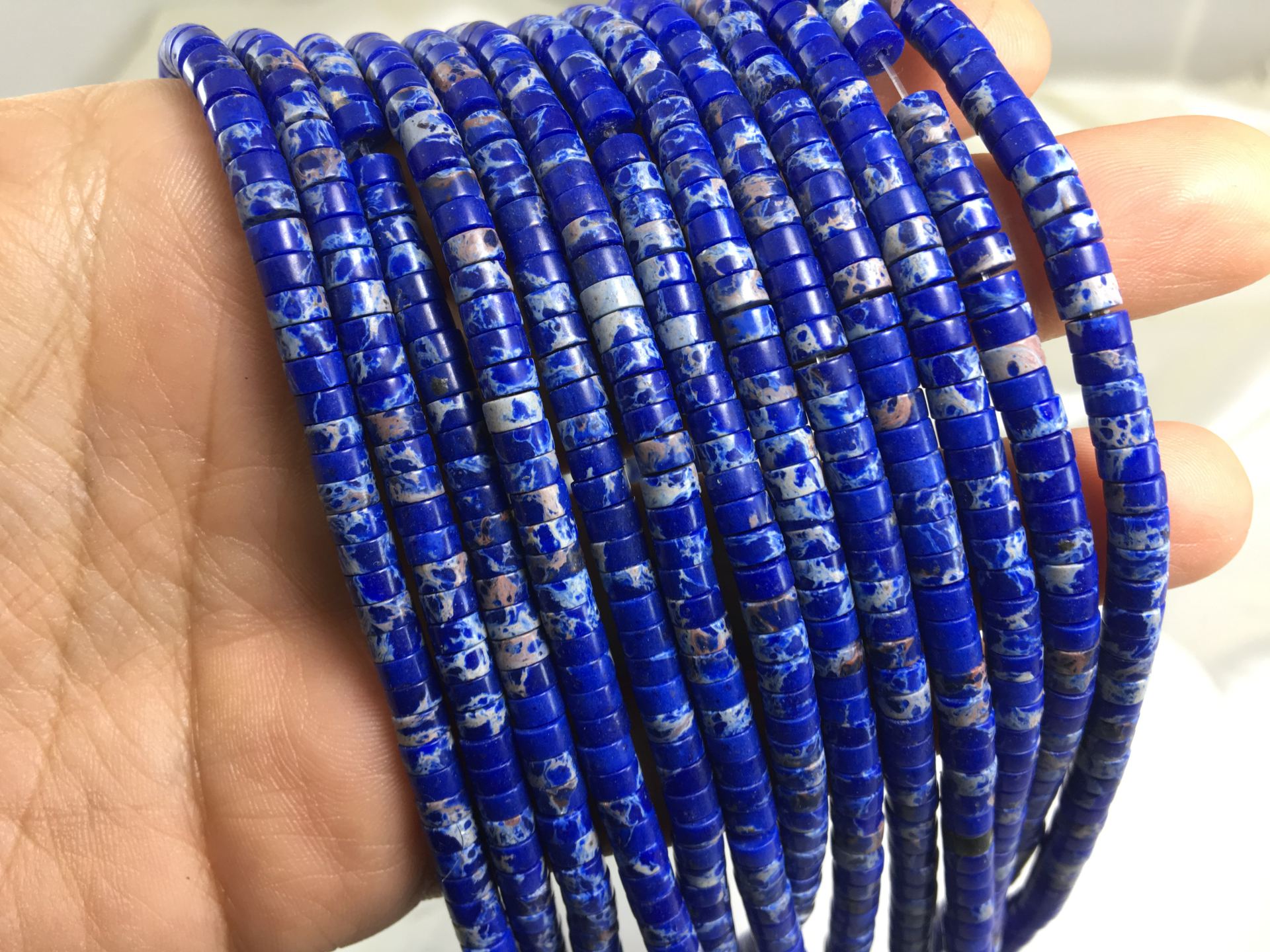 4mm-heishi-disc-rondelle-natural-beads