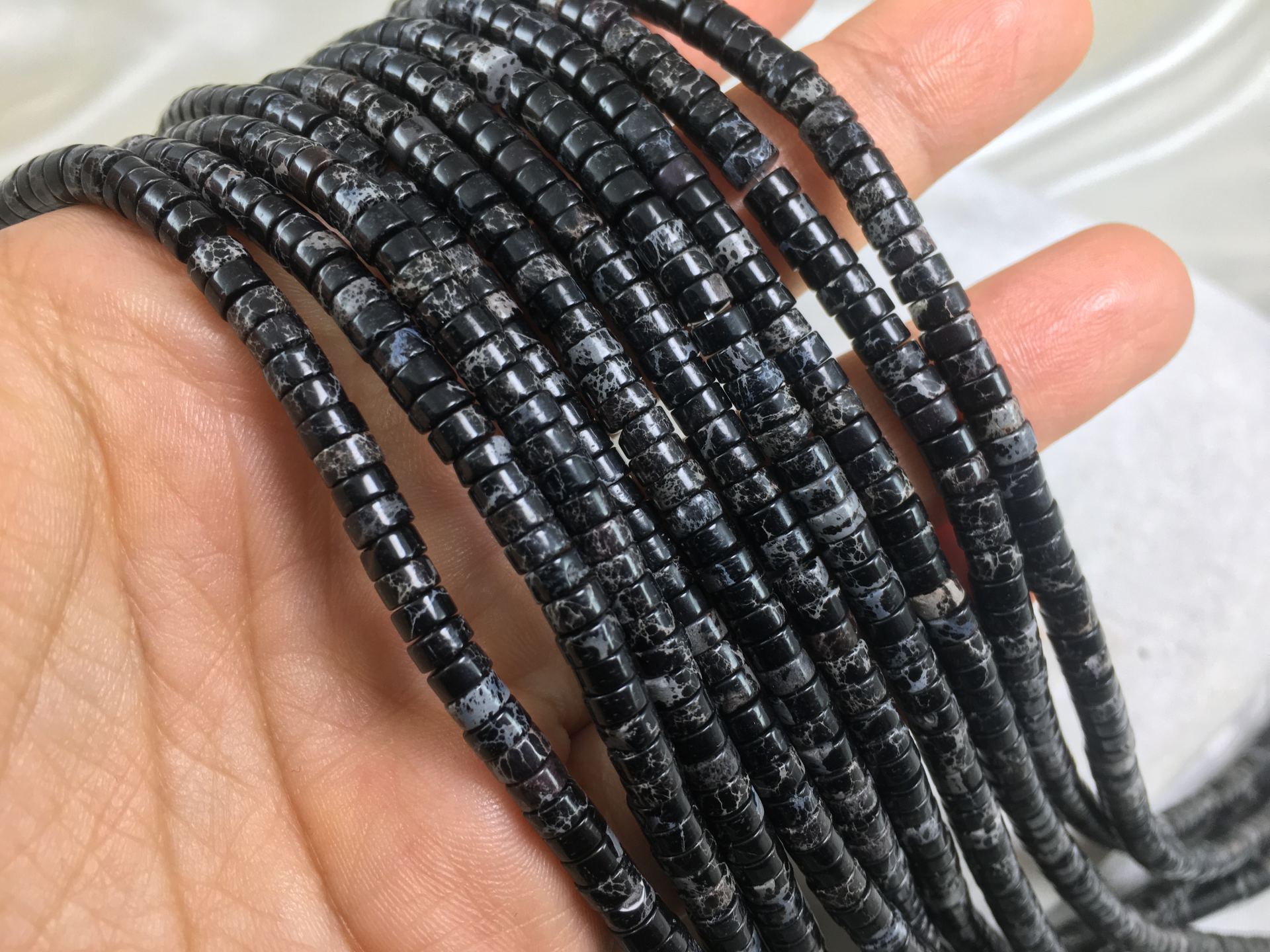 natural-stone-heishi-beads