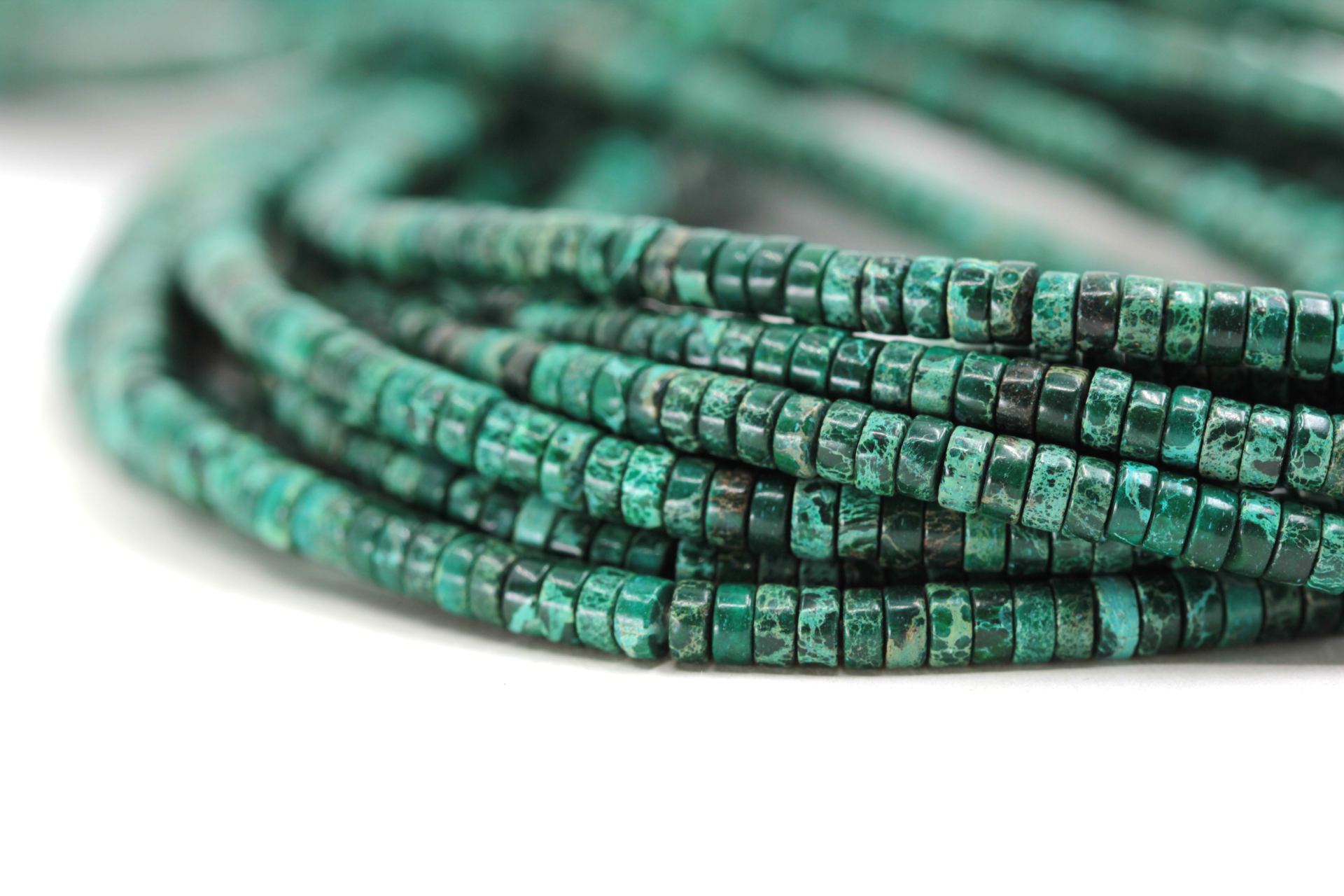 4mm-heishi-disc-rondelle-natural-beads