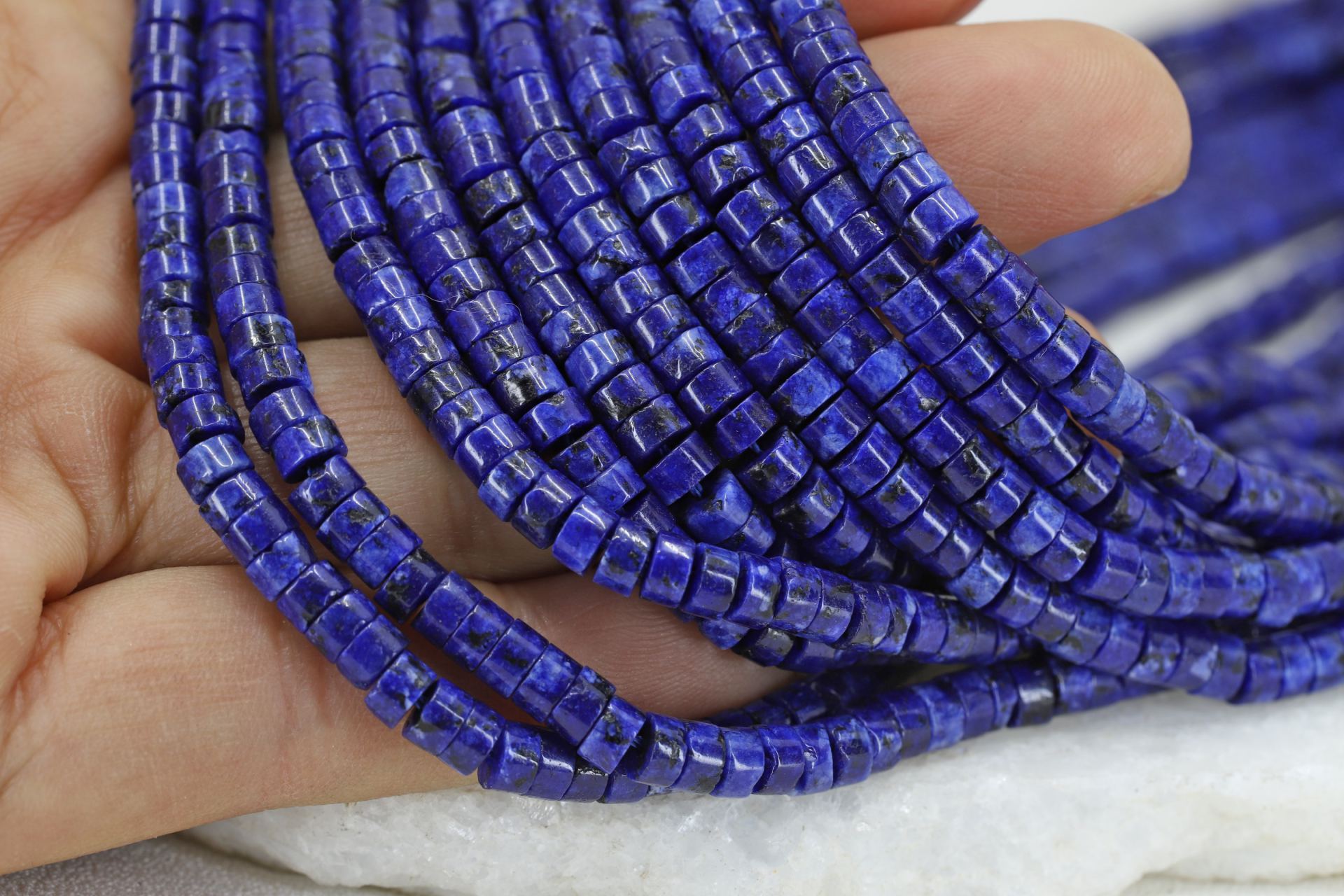 4mm-lapis-lazuli-heishi-disc-rondelle-na