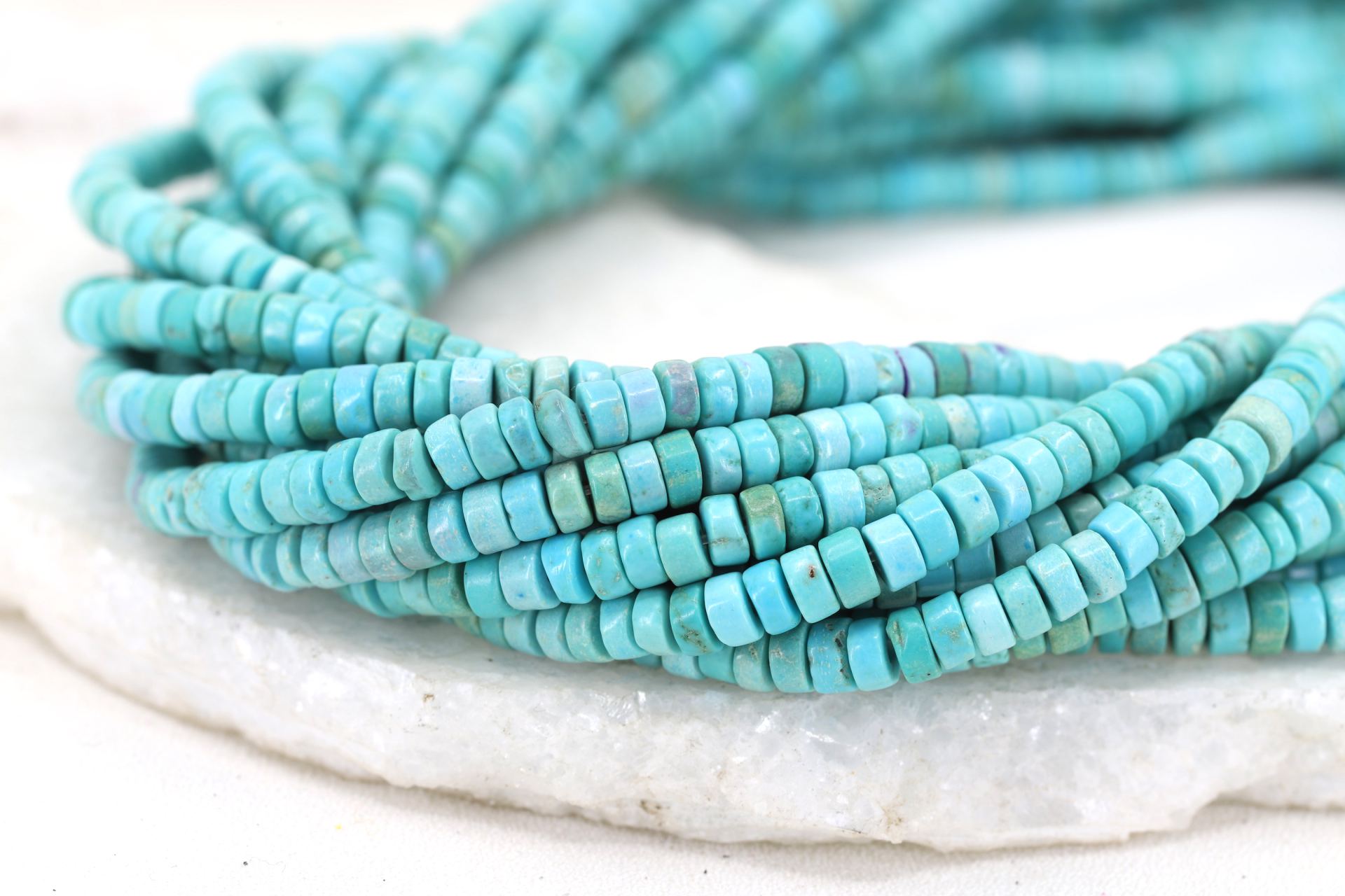 4mm-green-turquoise-heishi-disc-rondelle