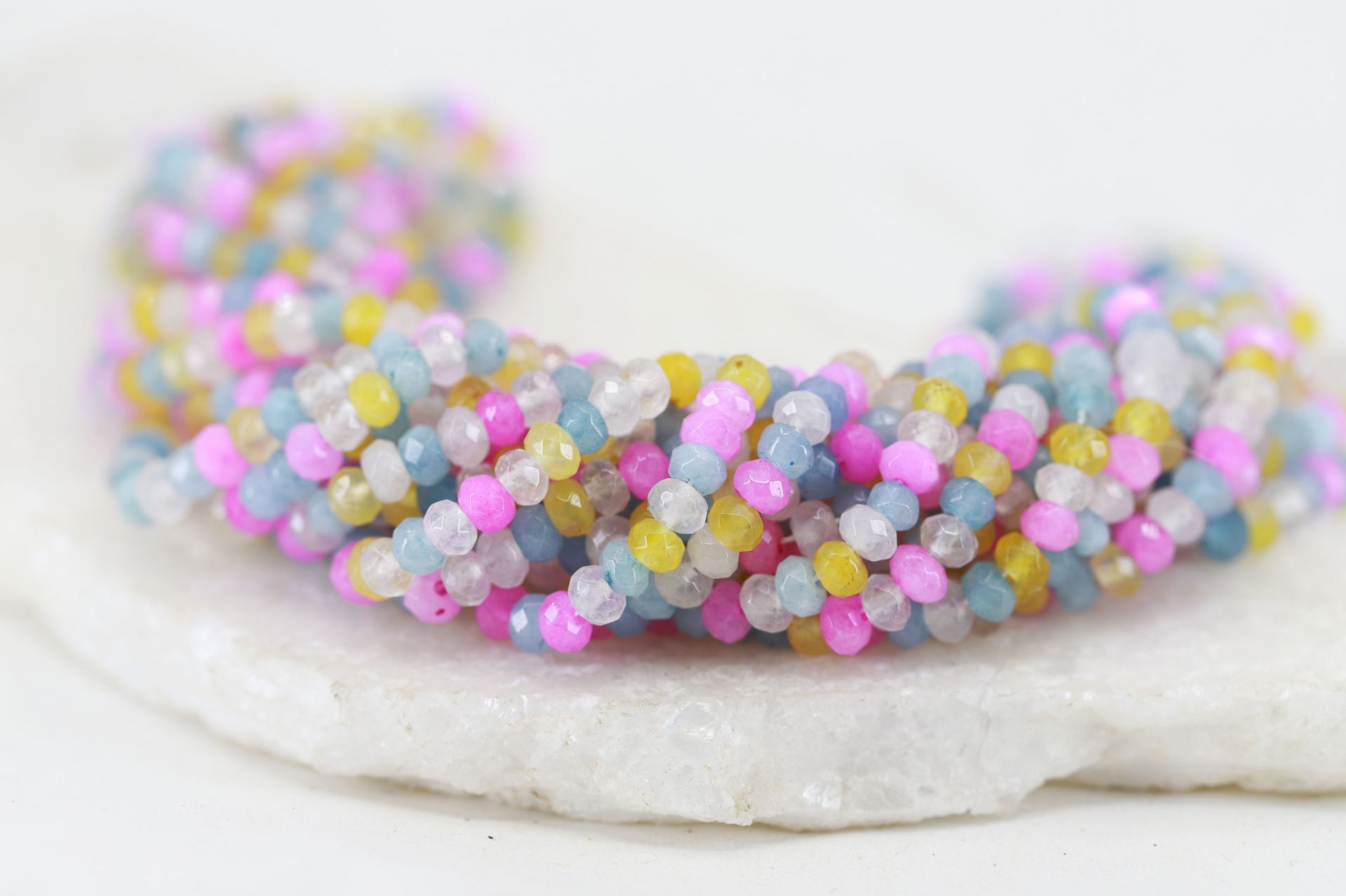 4mm-bright-multicolor-faceted-natural-be