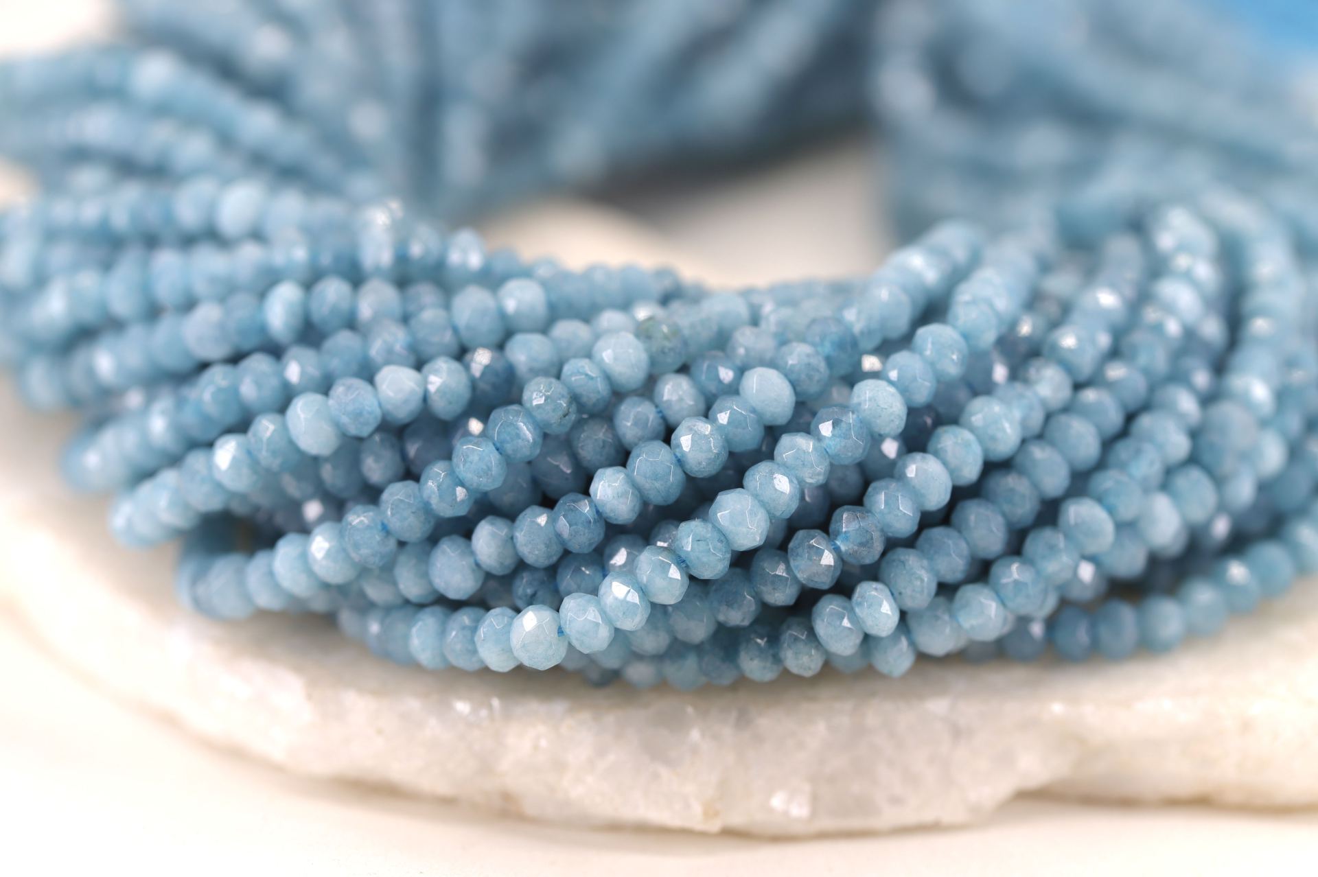 4mm-light-blue-faceted-natural-beads