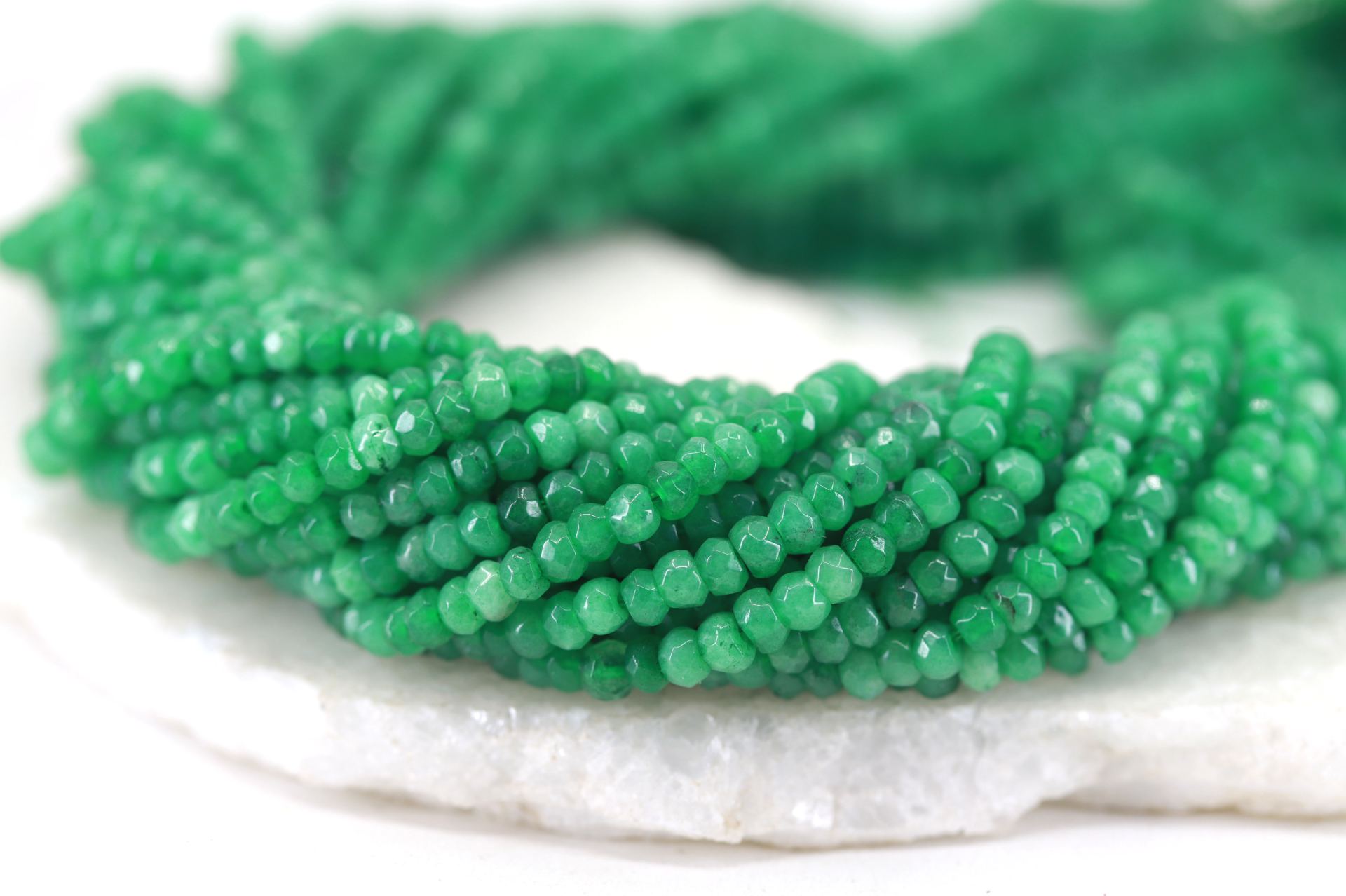 4mm-green-faceted-rondelle-beads