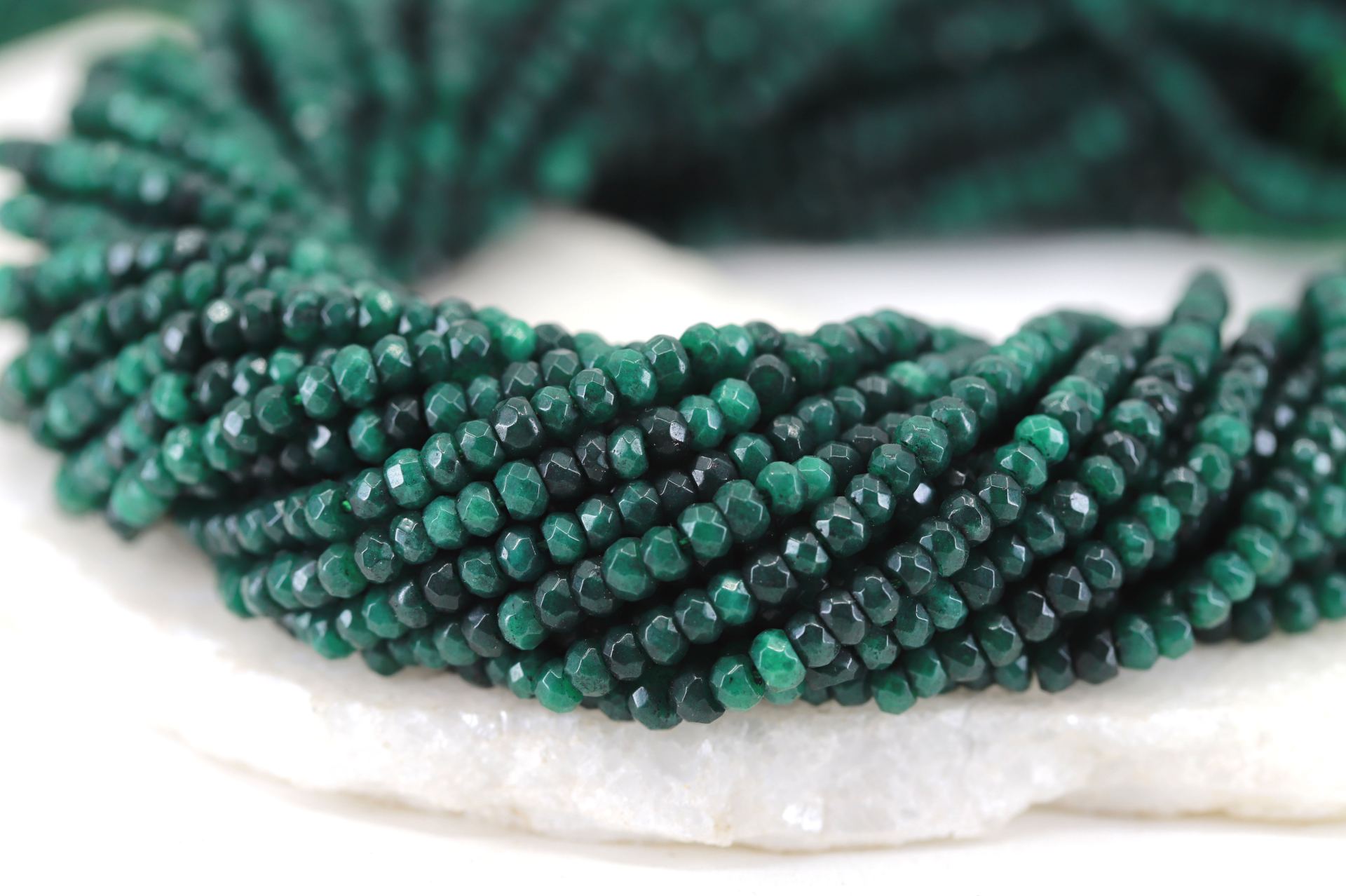 4mm-green-forest-faceted-rondelle-beads