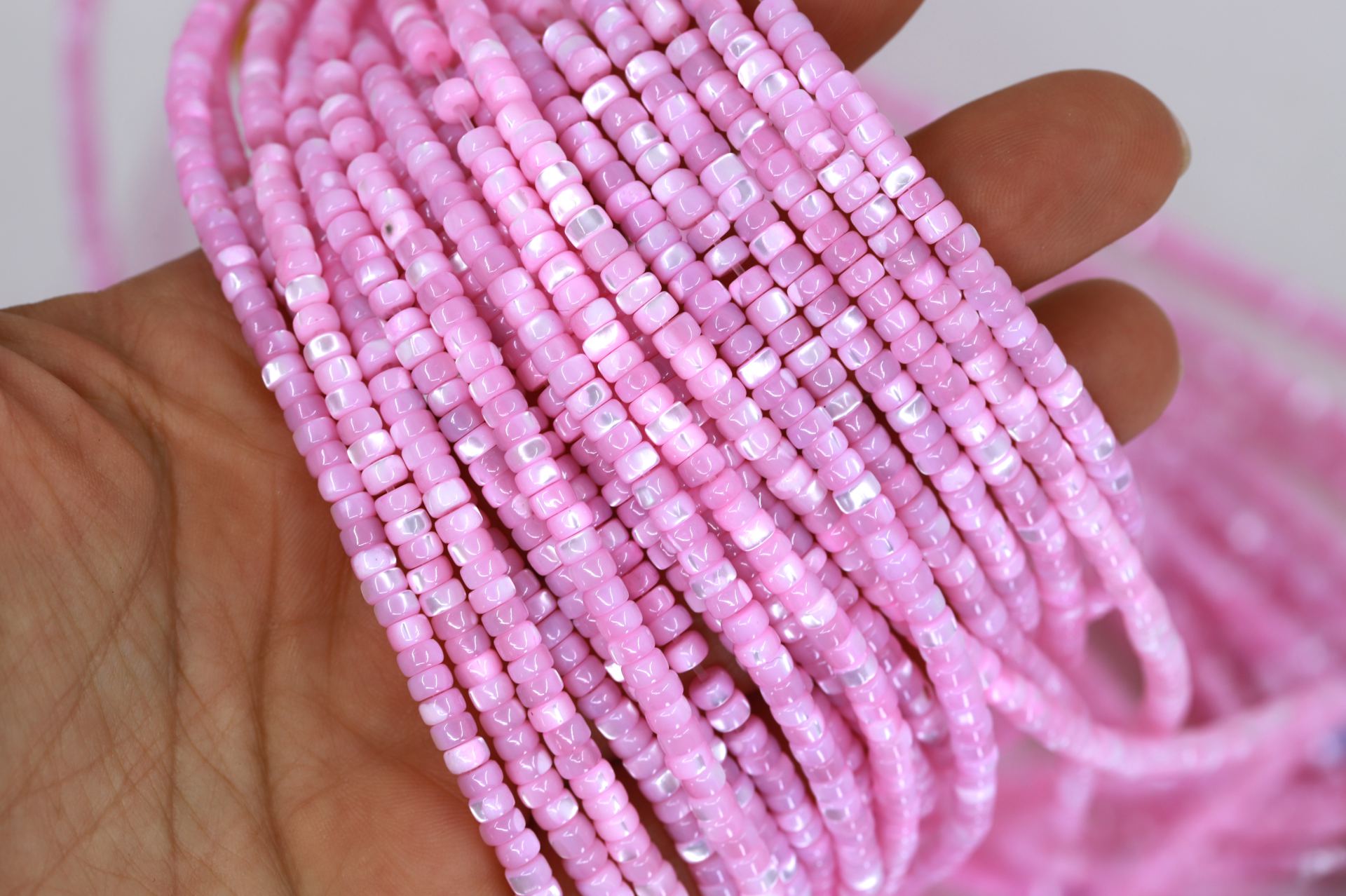 4mm-lilac-rondelle-shell-beads