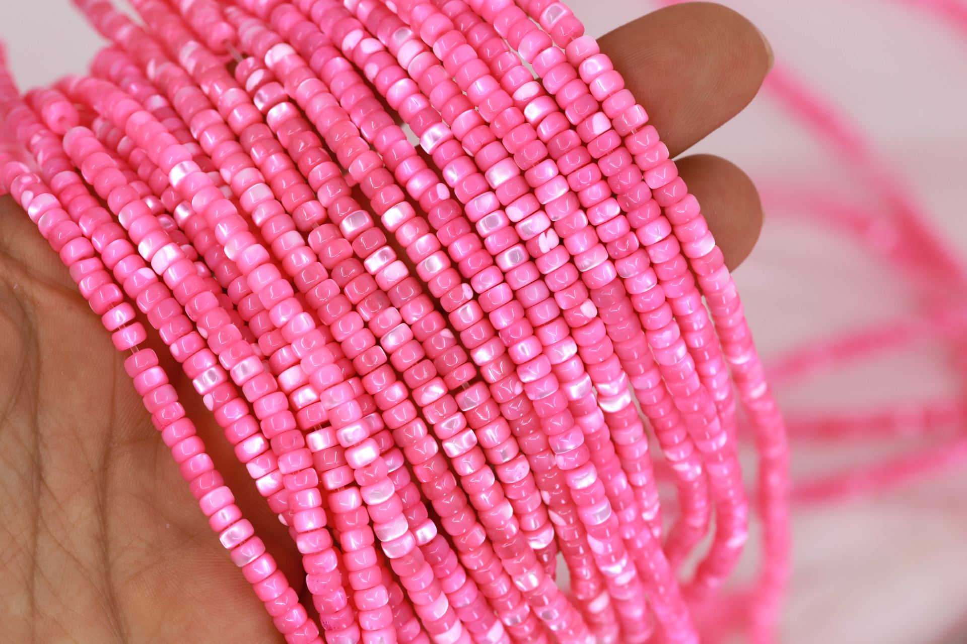4mm-hot-pink-rondelle-shell-beads