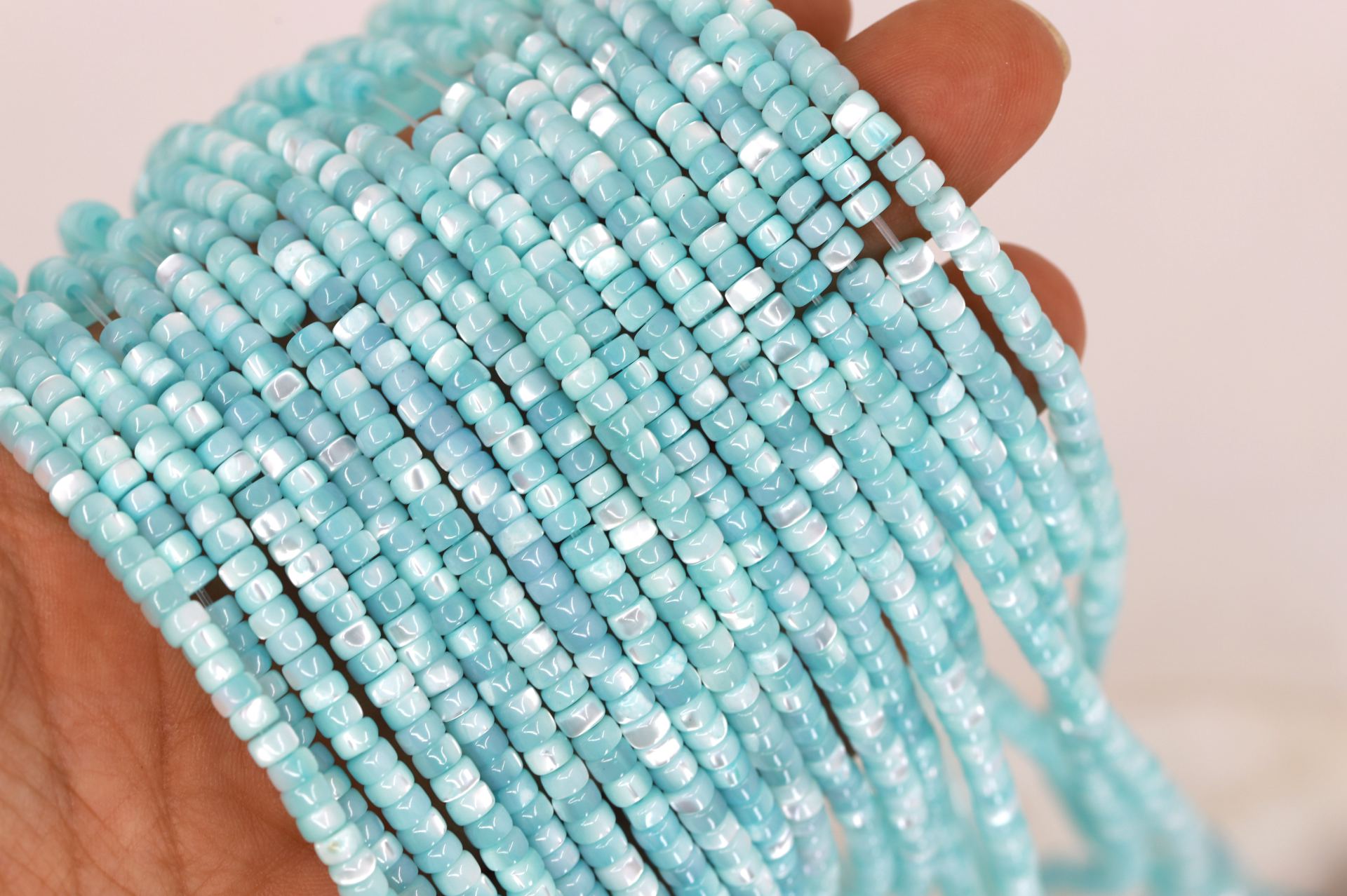 4mm-turquoise-rondelle-shell-beads