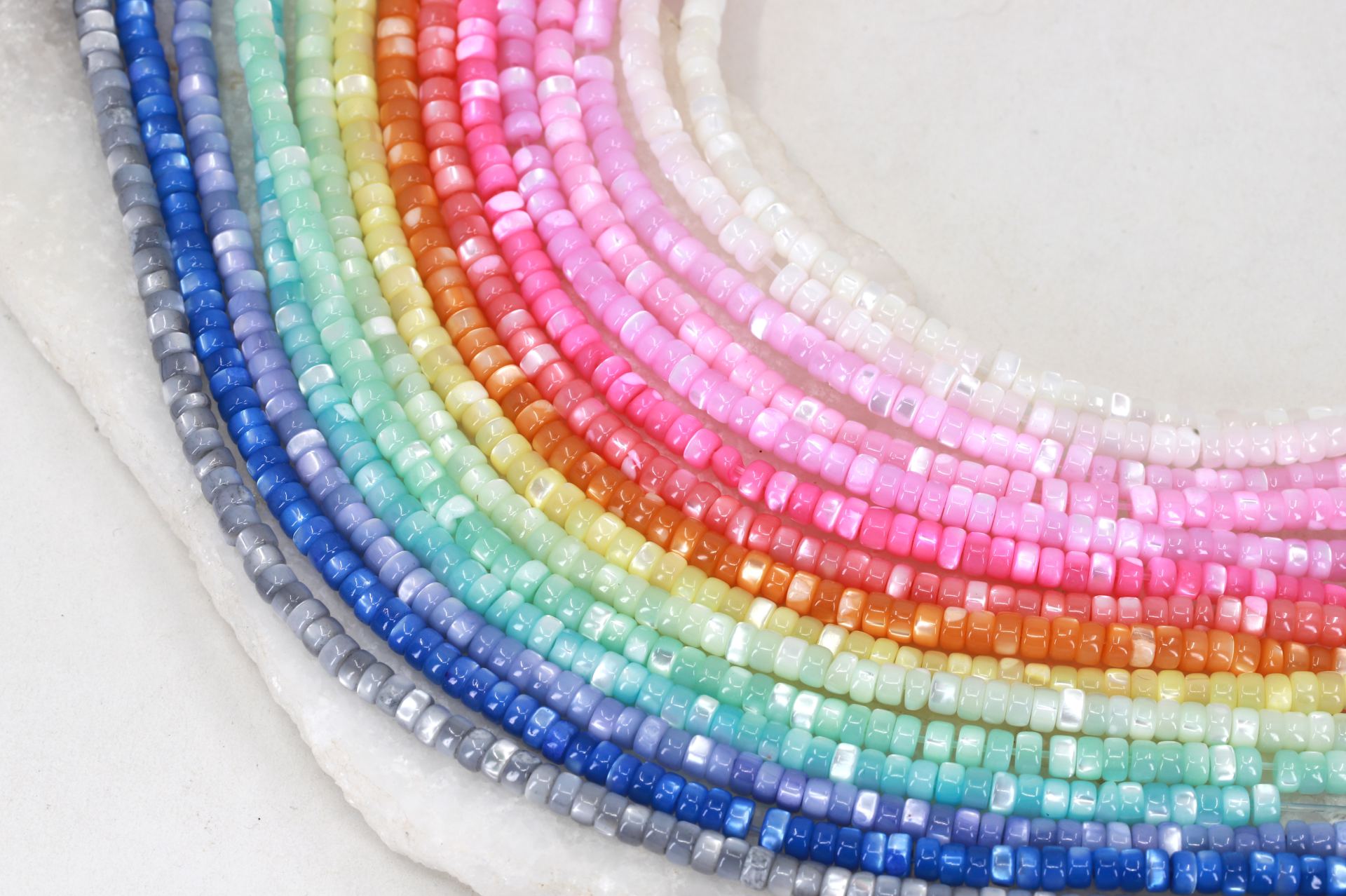 4mm-rondelle-shell-beads