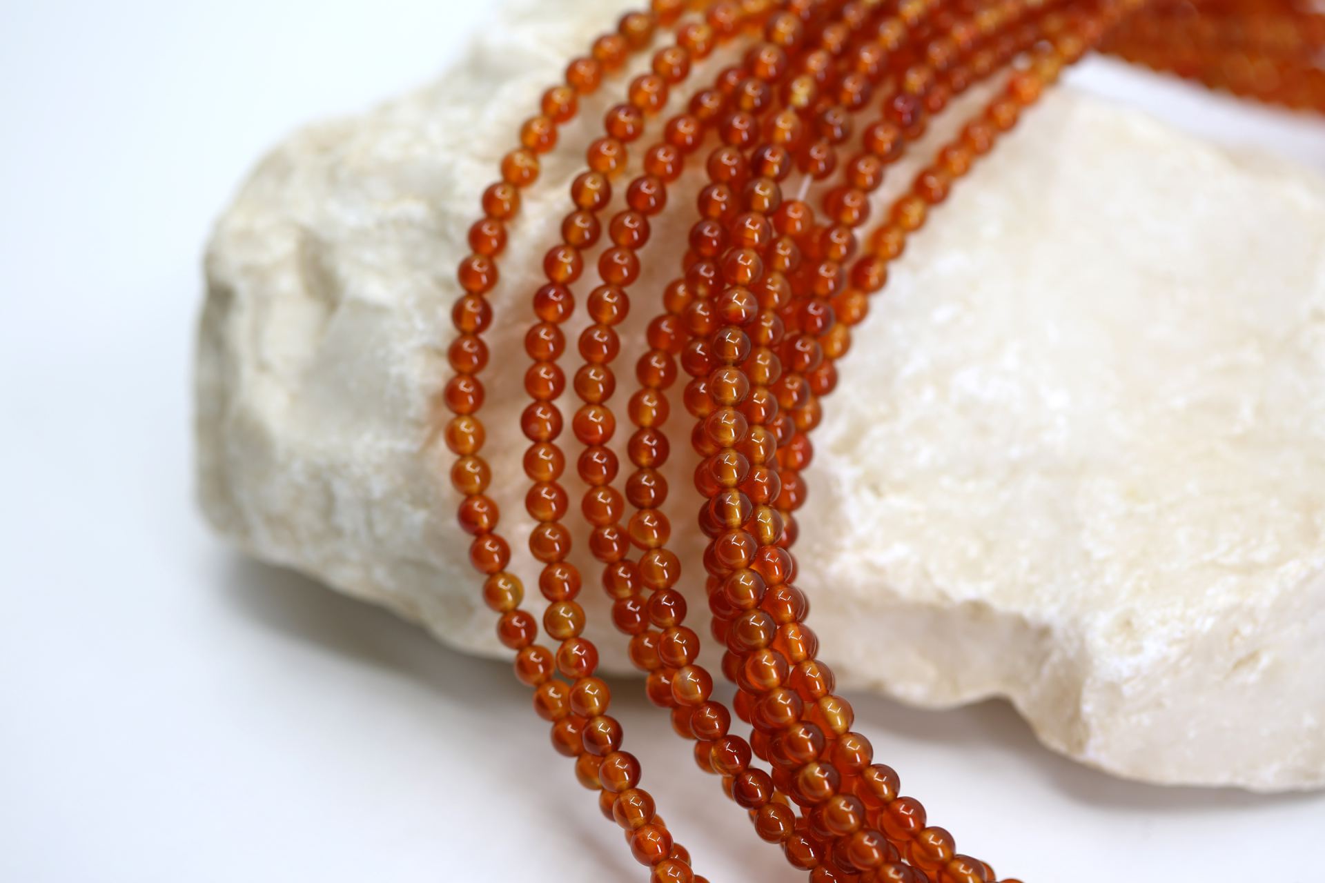 4mm-cinnamon-round-agate-beads