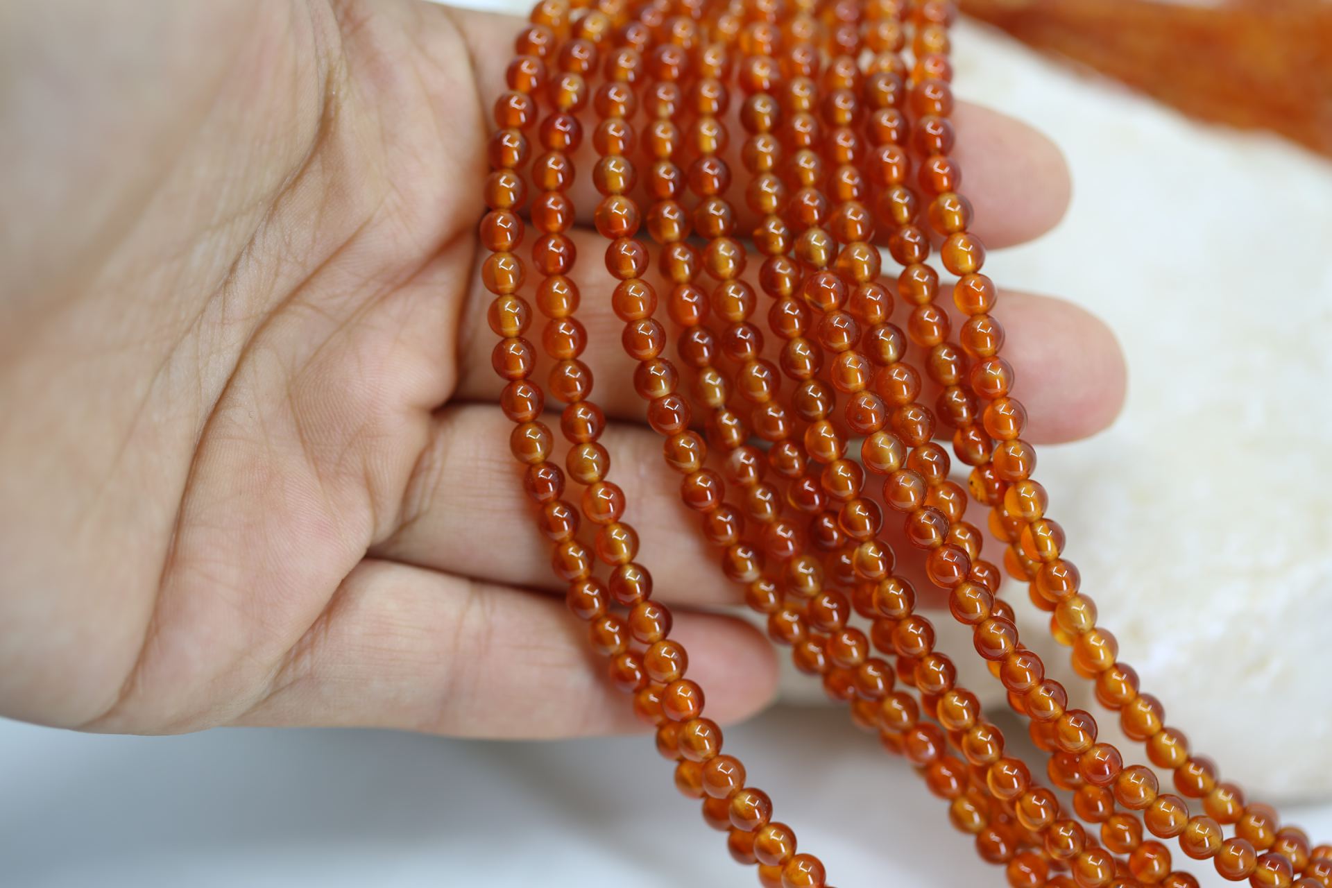 4mm-cinnamon-round-agate-beads-strand