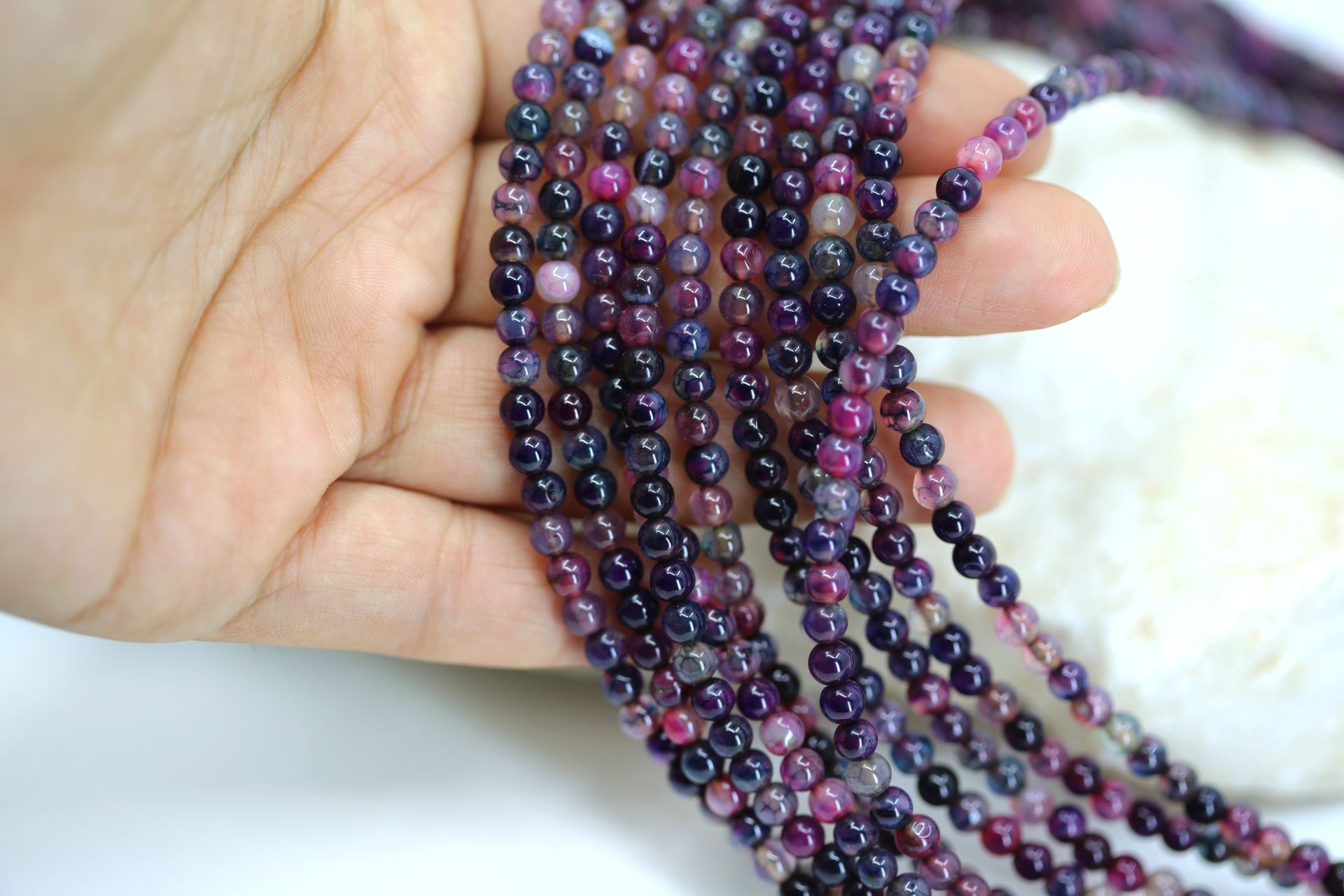 4mm-purple-round-agate-beads-strand