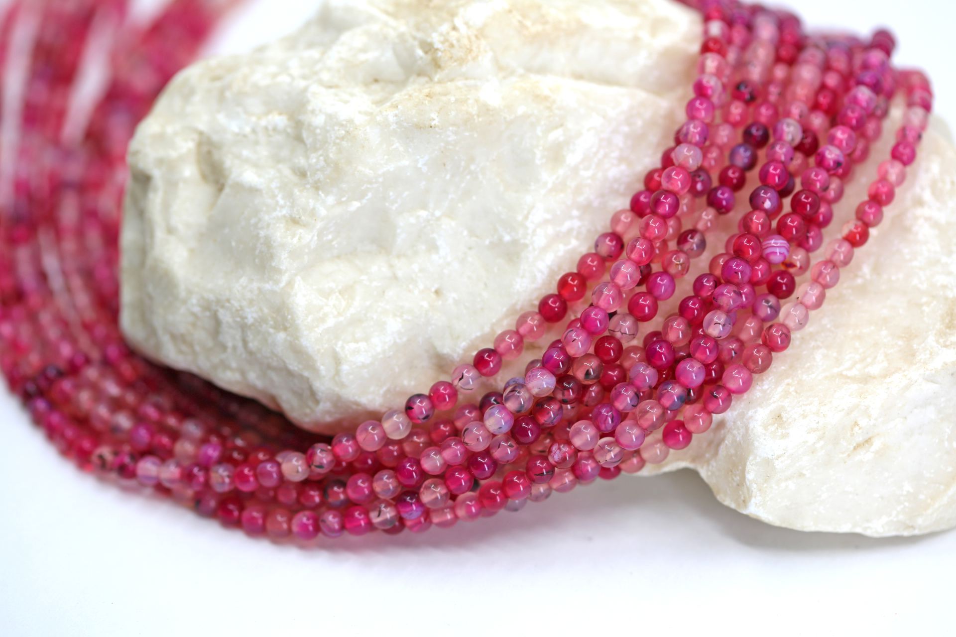 4mm-pink-dragon-round-agate-beads