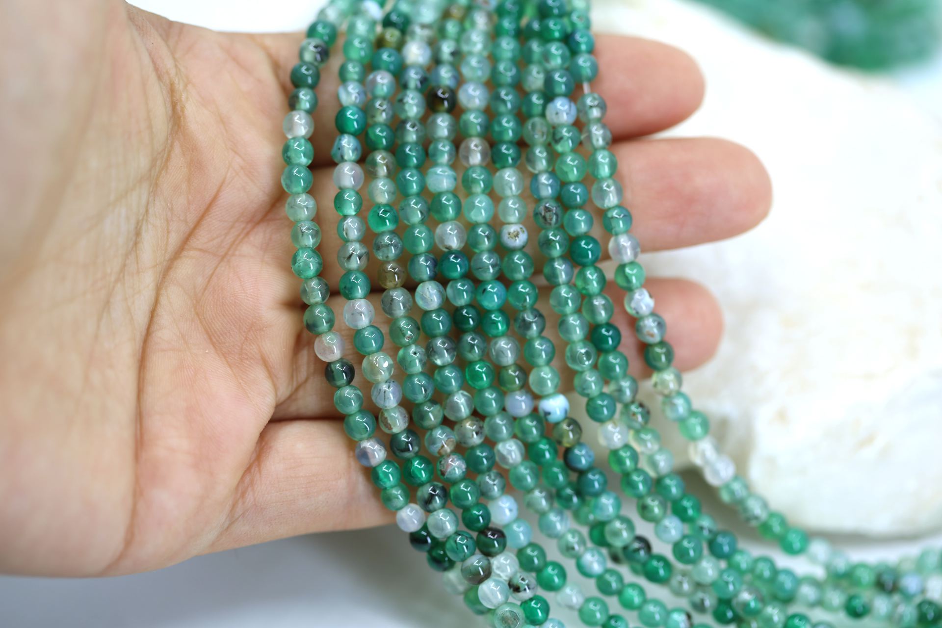 4mm-green-round-agate-beads-strand