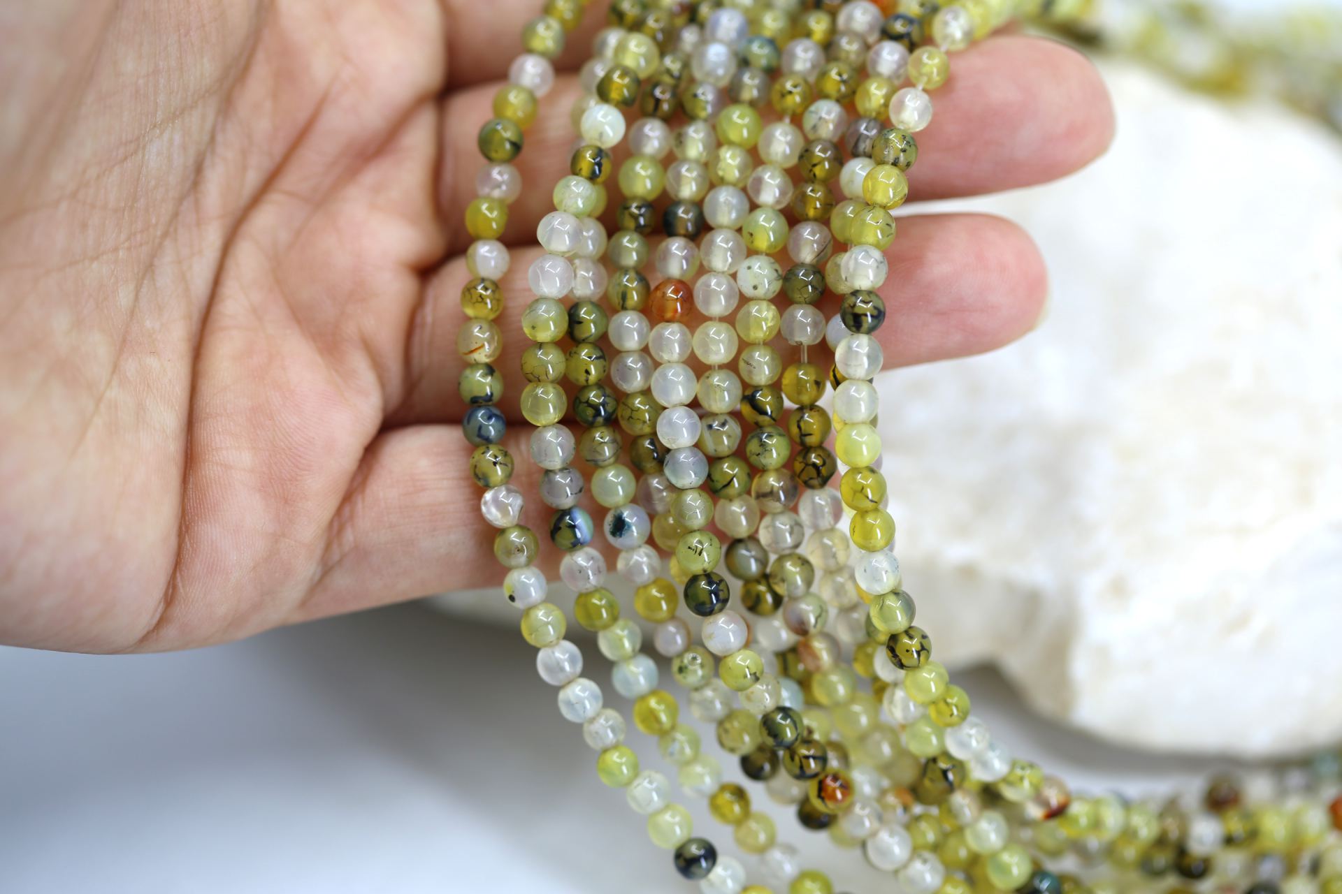 4mm-round-agate-beads
