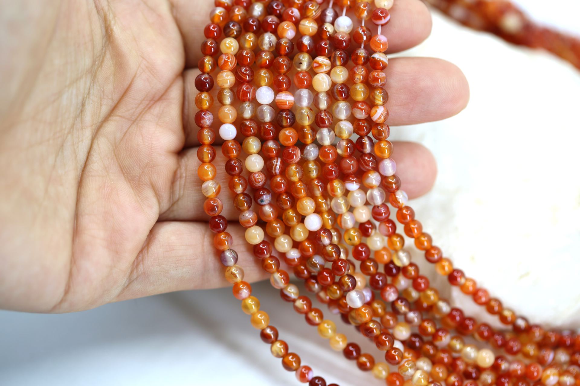 4mm-round-agate-beads