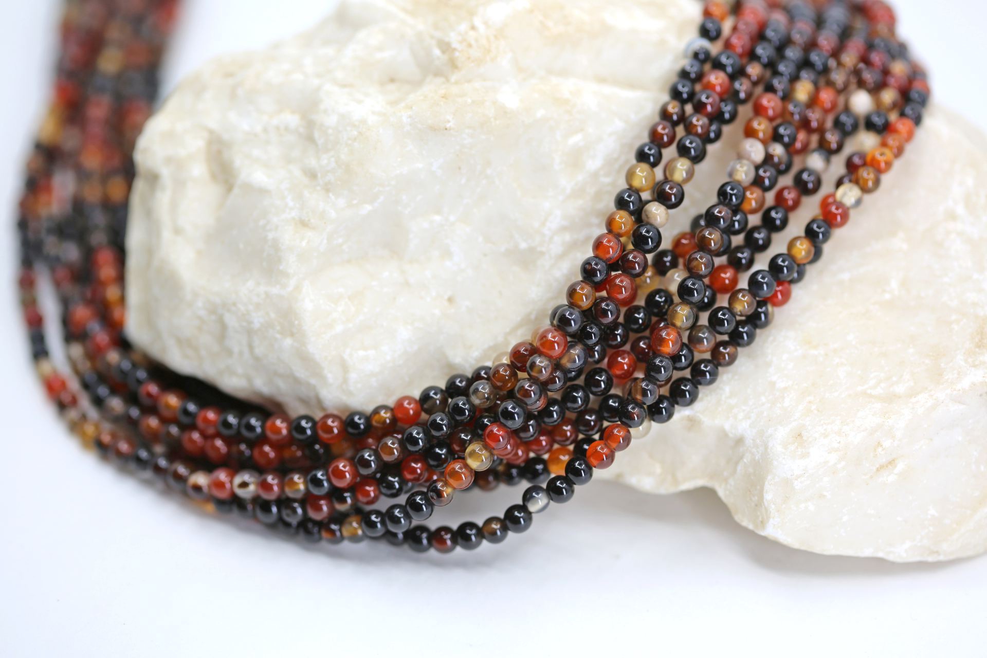 4mm-dream-agate-round-beads