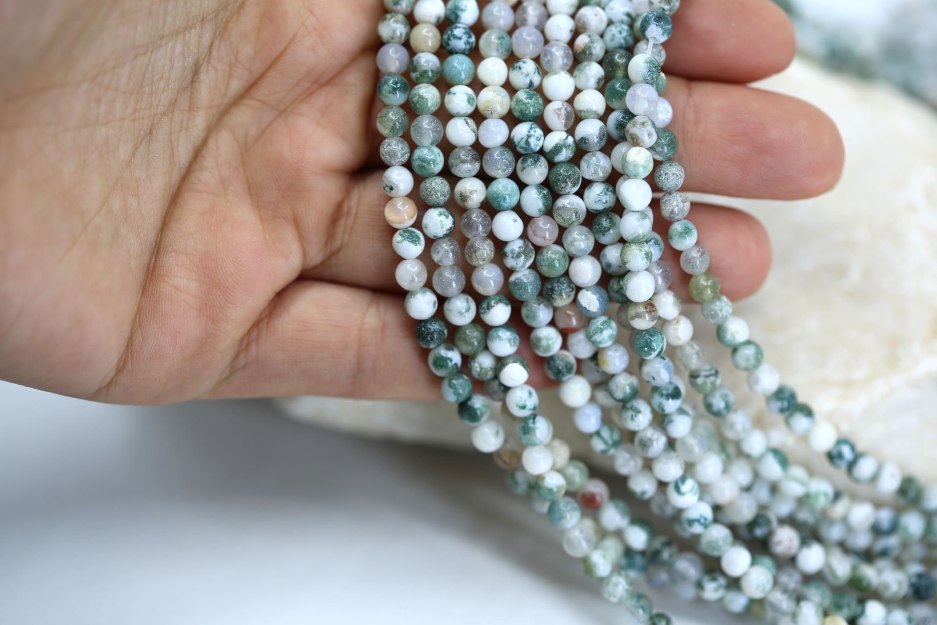 4mm-round-tree-agate-beads-strand