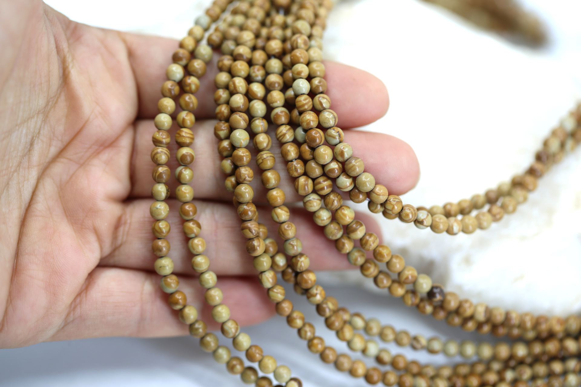 4mm-round-wood-jasper-beads-strand