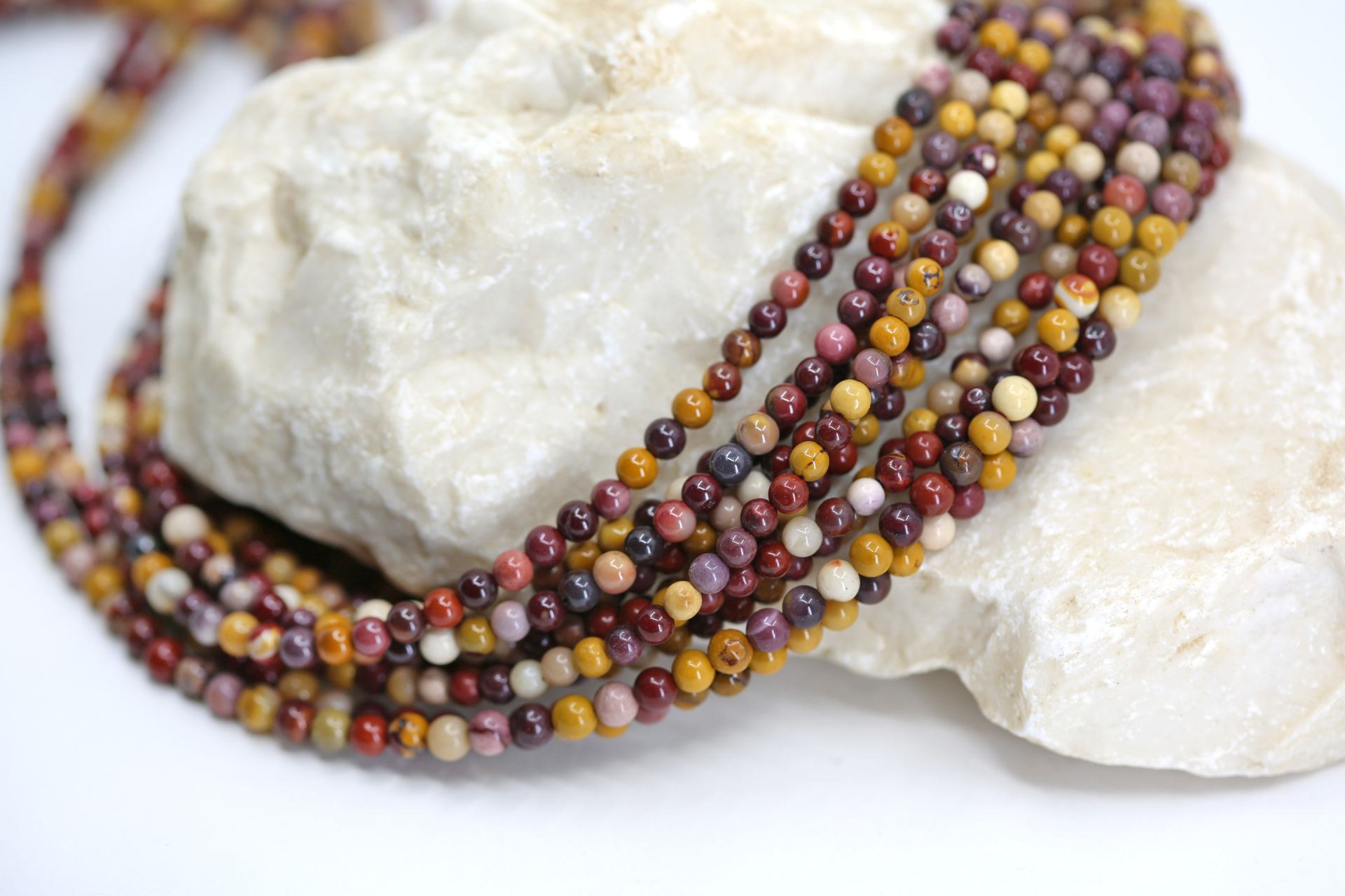 4mm-round-mookaite-jasper-beads