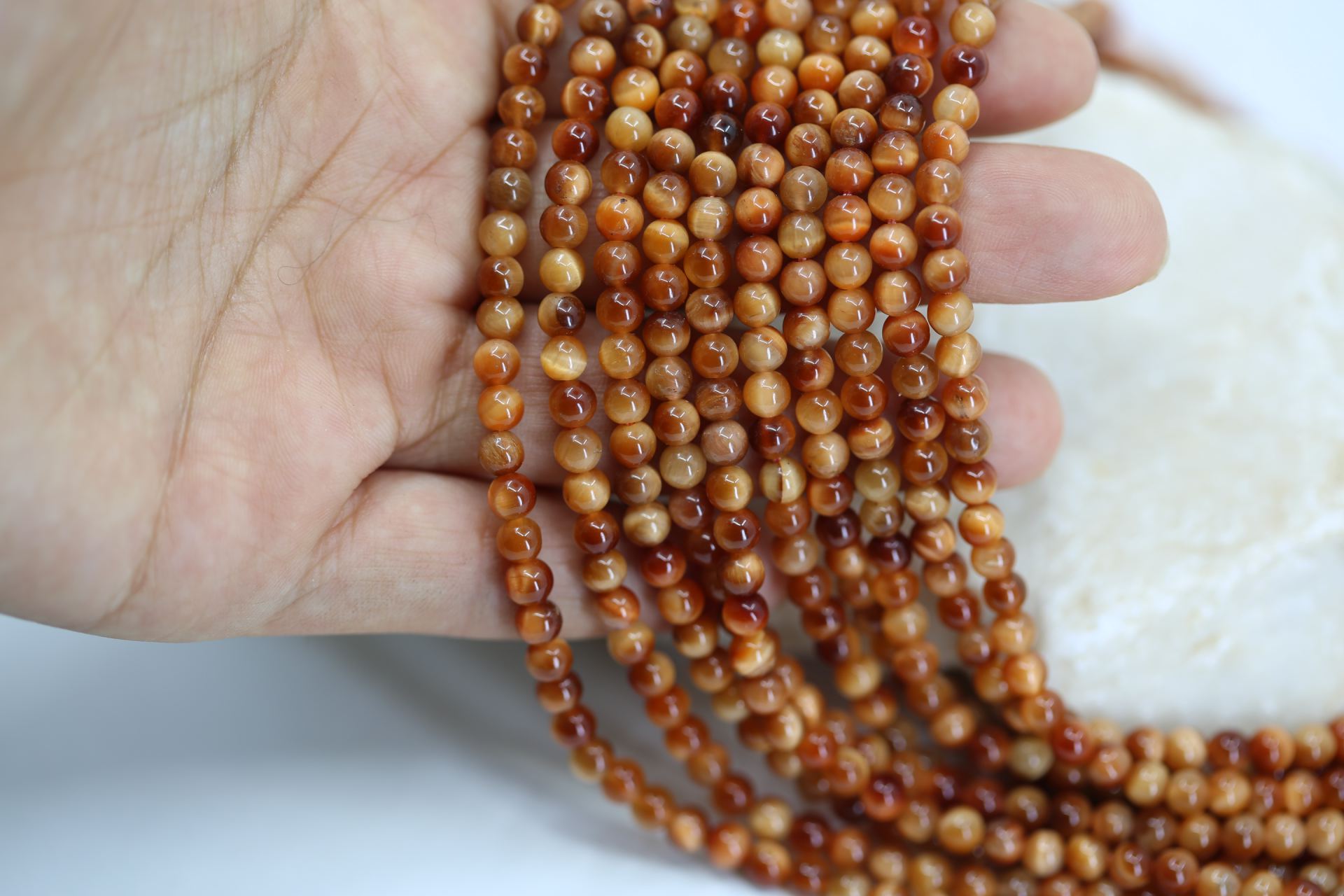 4mm-round-tiger-eye-beads-strand