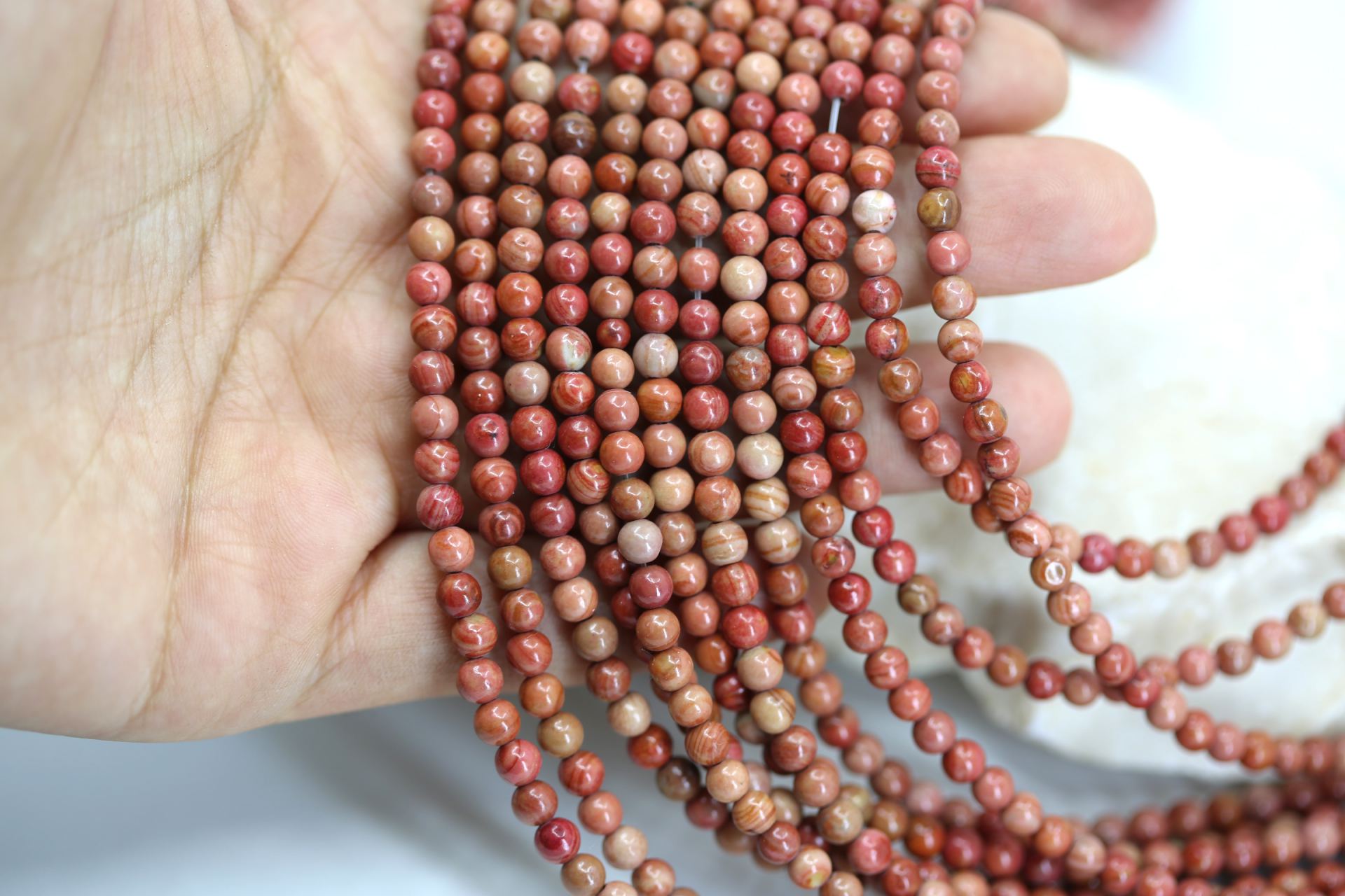 4mm-round-red-jasper-beads-strand