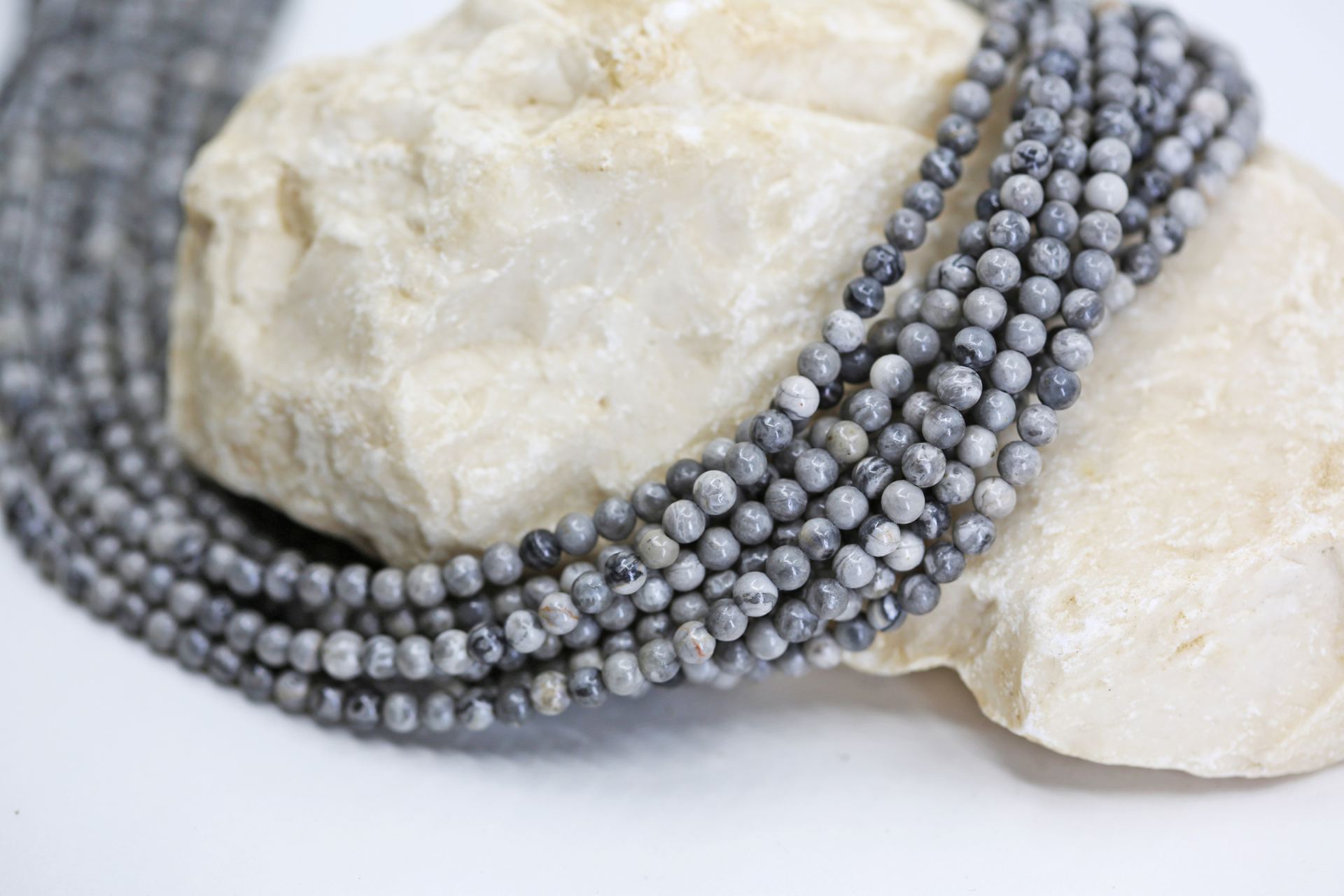 4mm-round-grey-jasper-beads