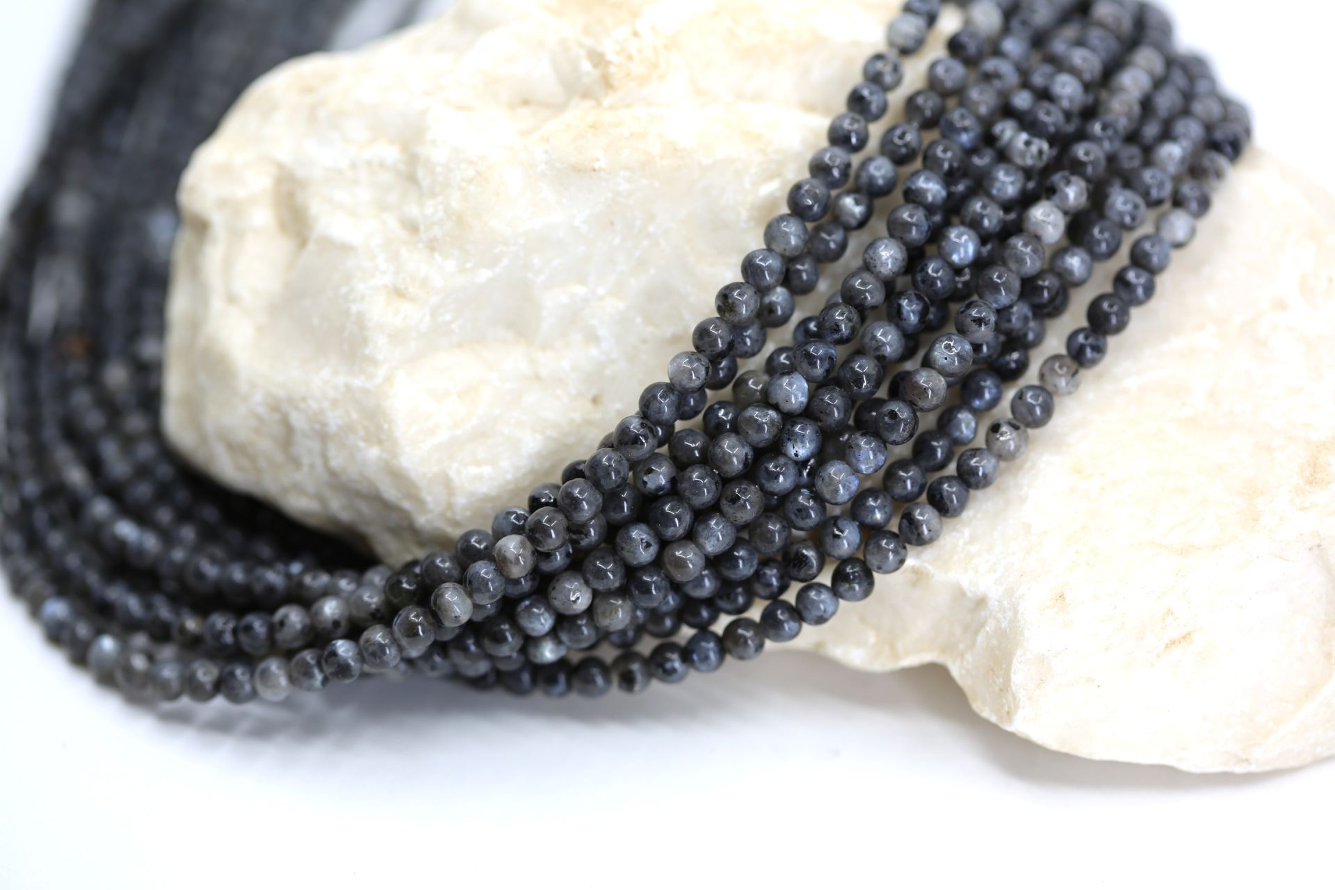 4mm-round-larvikite-beads