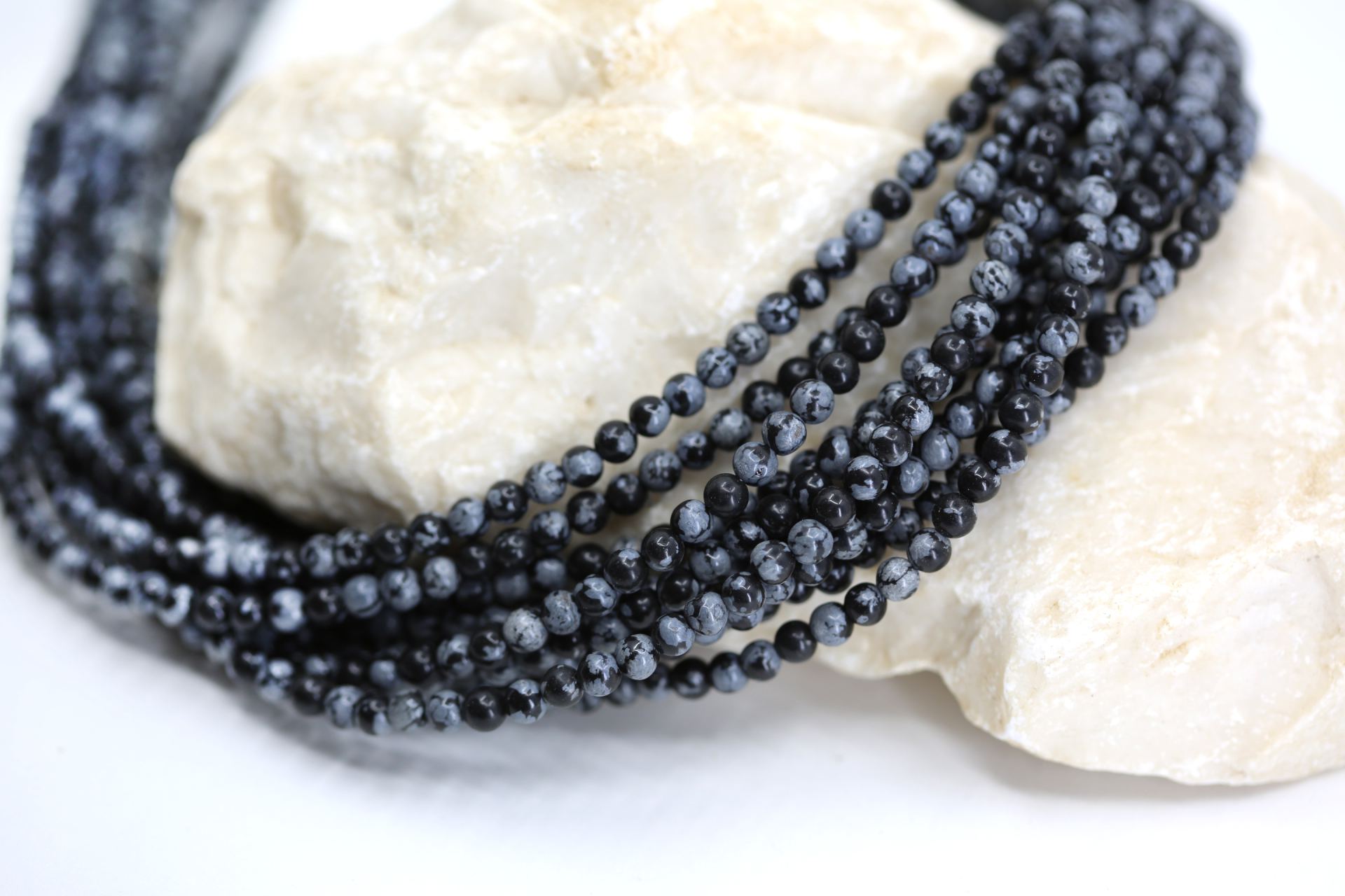 4mm-round-snowflake-obsidian-beads
