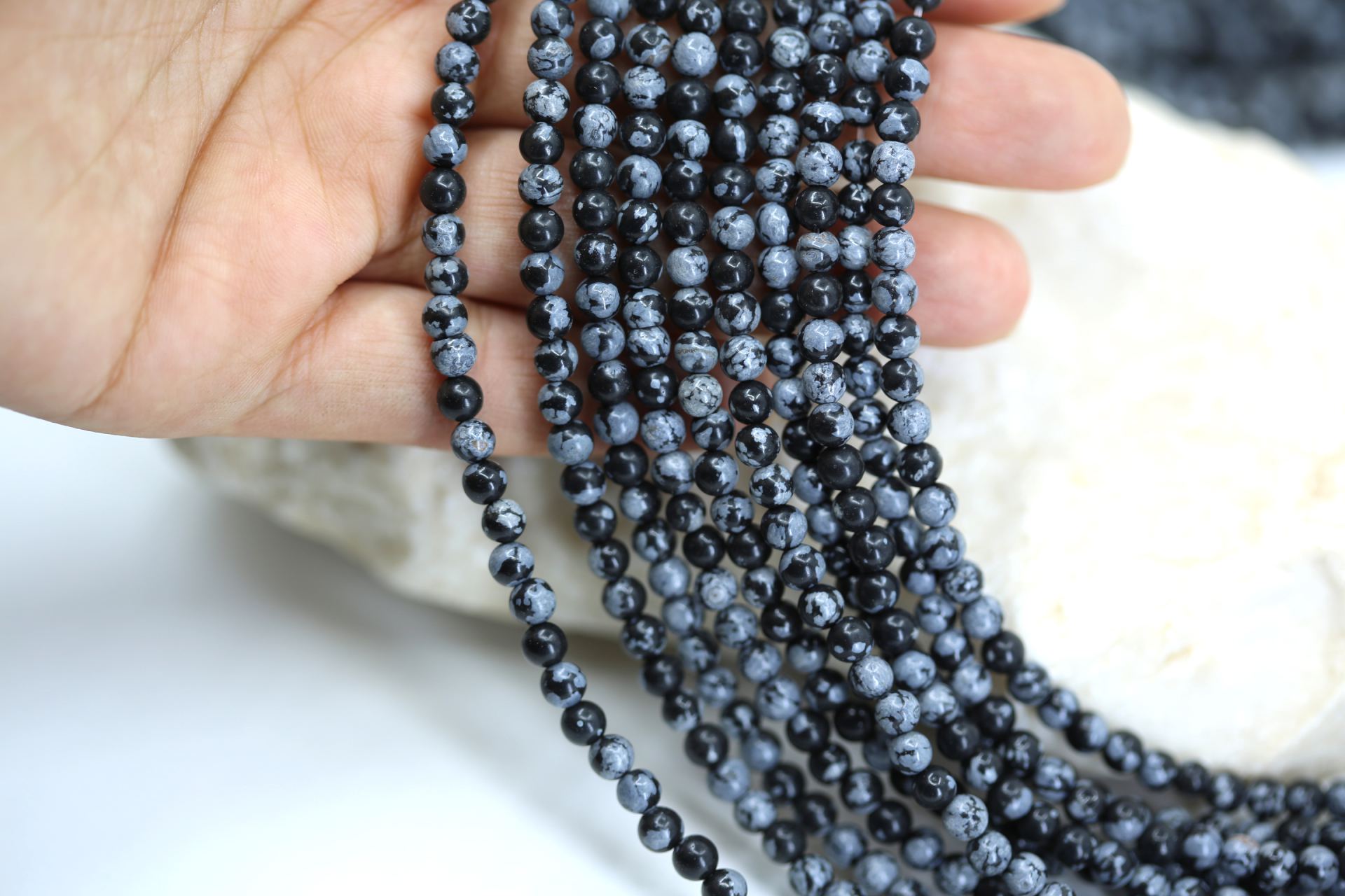 4mm-round-snowflake-obsidian-beads-stran