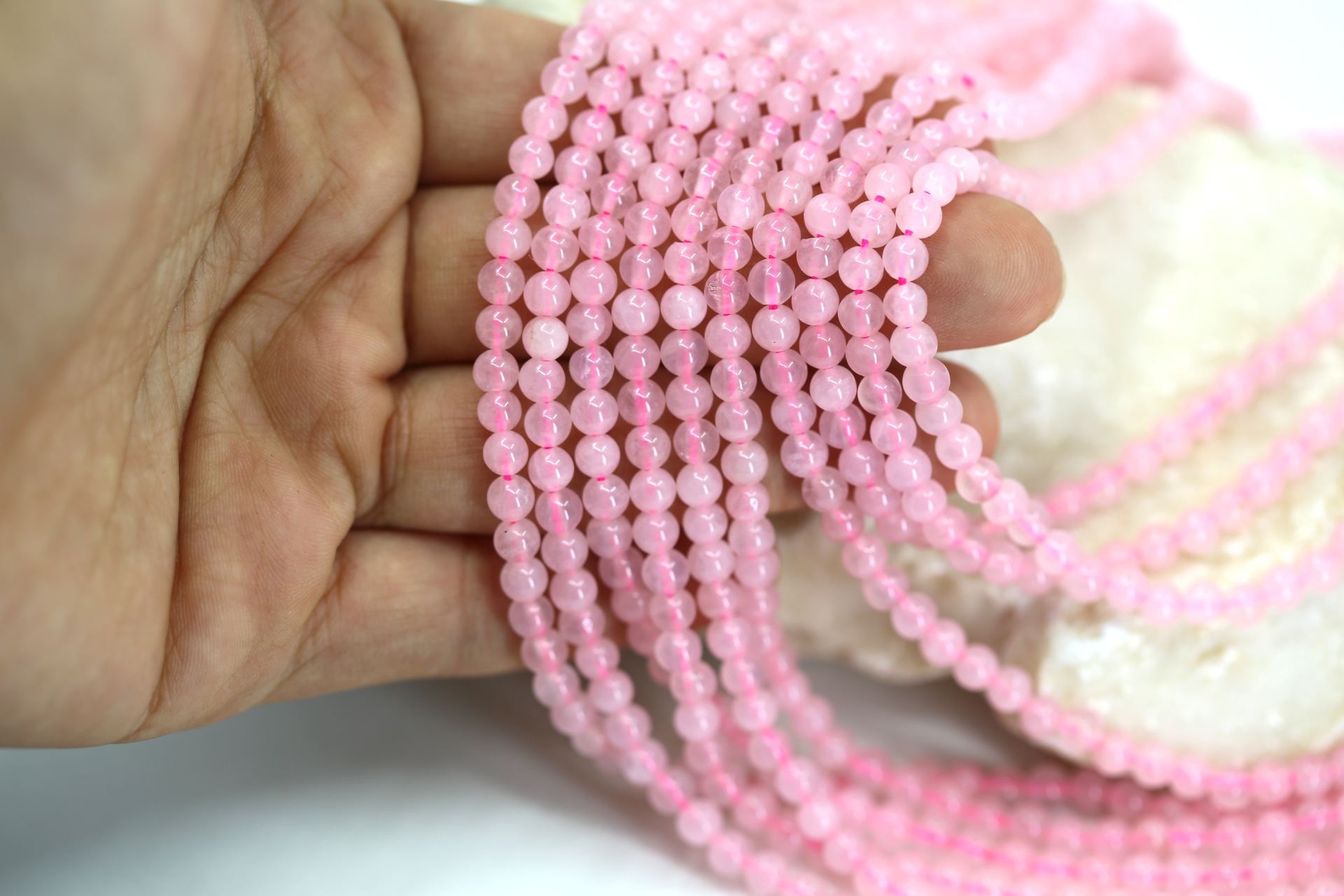 4mm-round-pink-quartz-beads-strand
