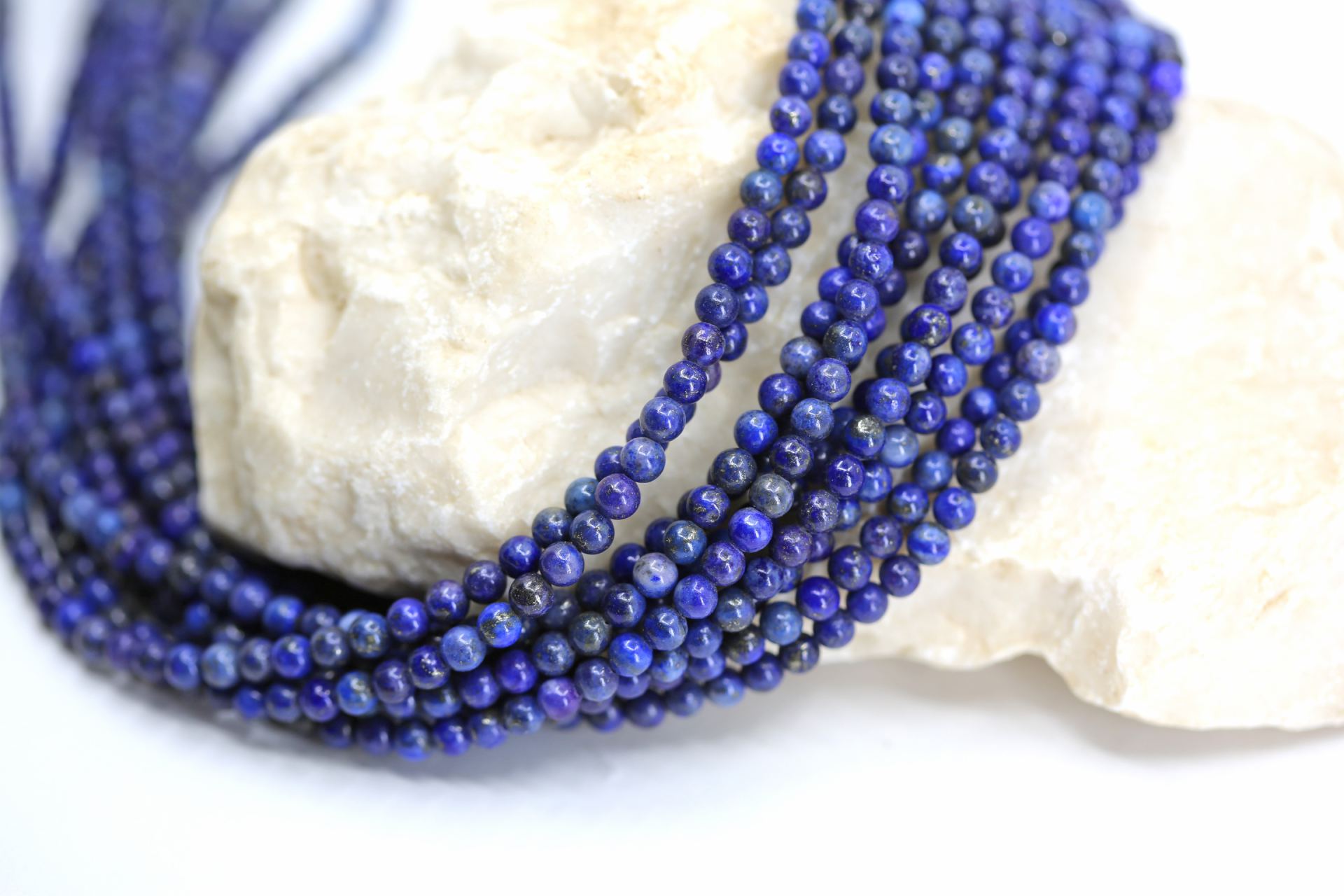 4mm-round-lapis-lazuli-beads
