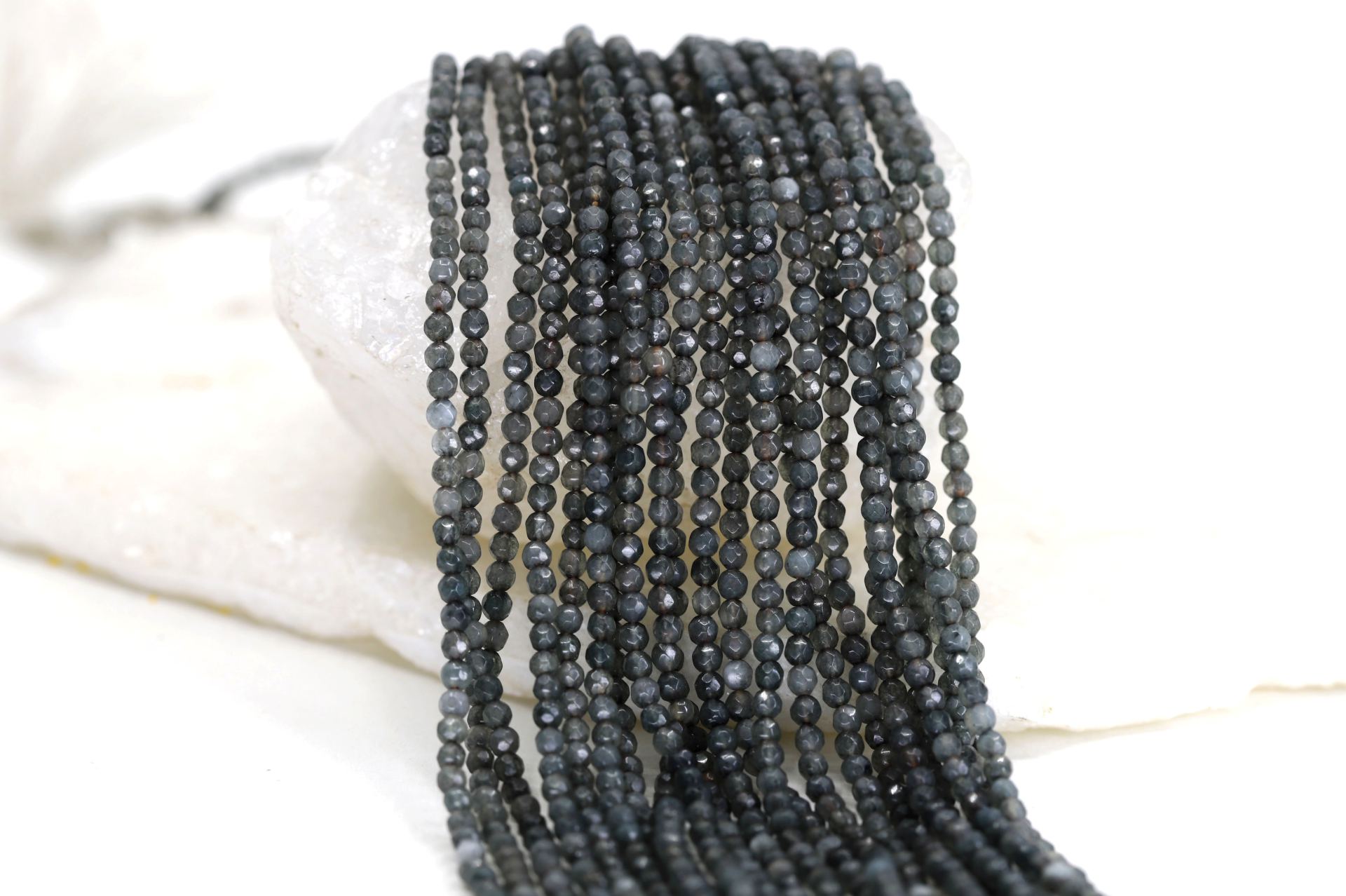 2.5mm-grey-round-labradorite-beads-strand