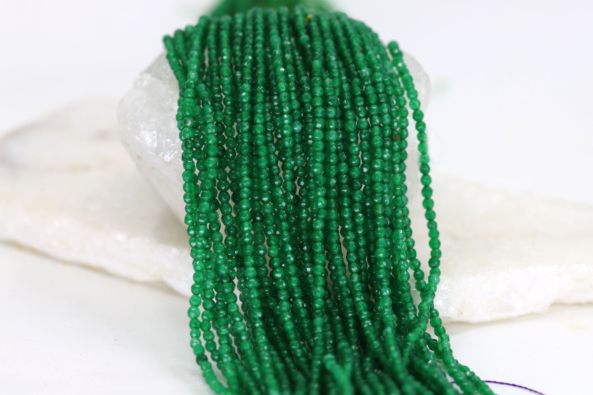 2.3mm-green-round-jade-beads