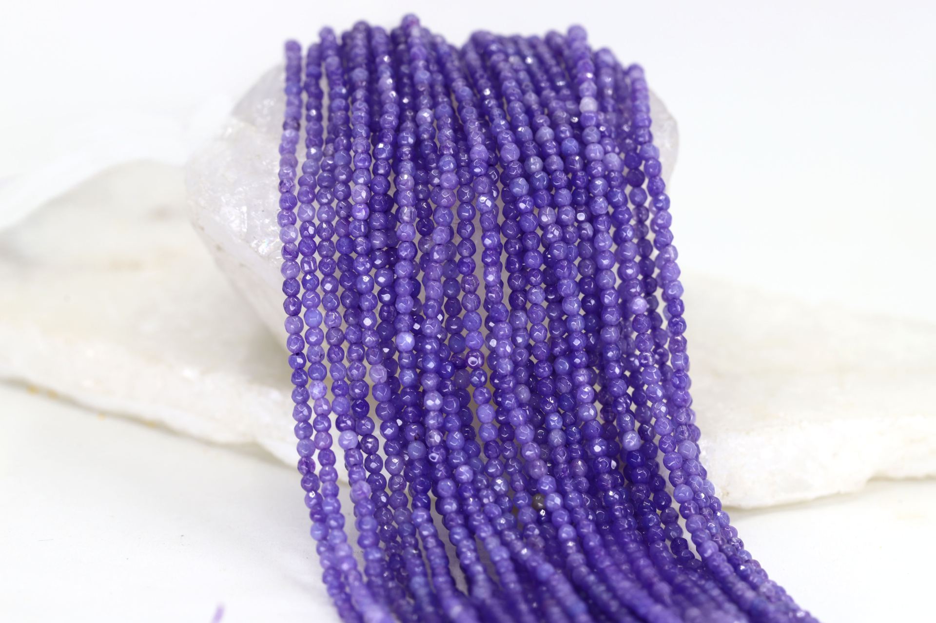 2.3-round-amethyst-beads