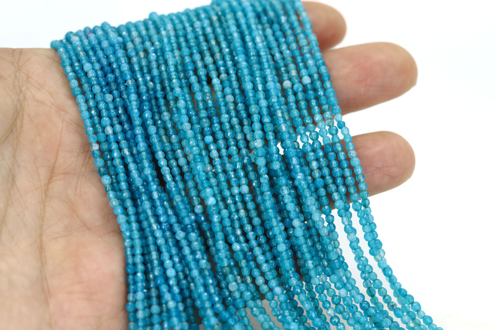 2mm-blue-round-faceted-agate-beads-stran